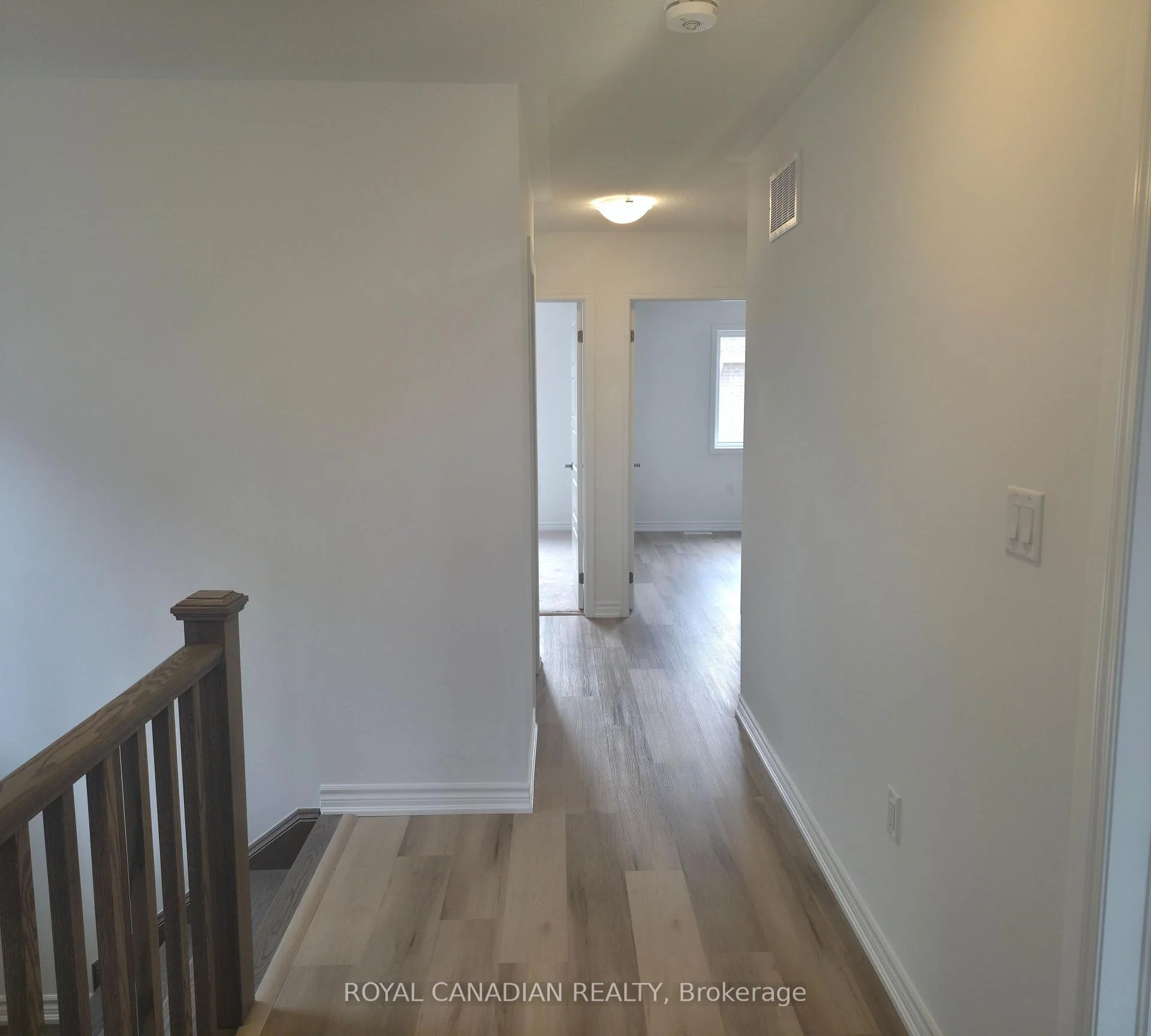 Photo 42 of 123 Vinewood Crescent, Barrie, Rural Barrie Southeast — HOMEH