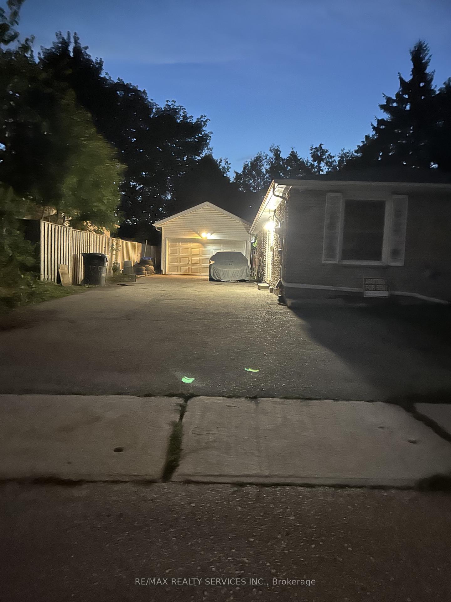 Photo 2 of 100 Sutherland Avenue, Brampton, Madoc — HOMEH
