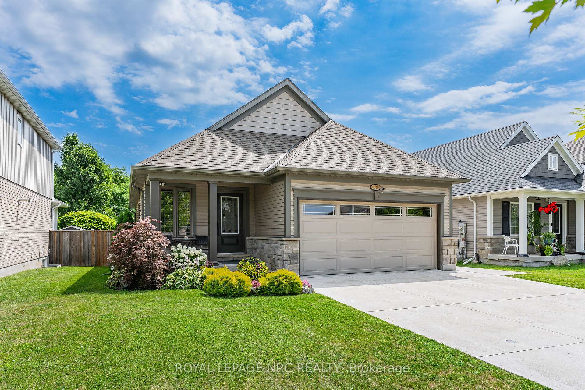 Photo 2 of 18 Eastman Gateway, Thorold, Hurricane/Merrittville — HOMEH