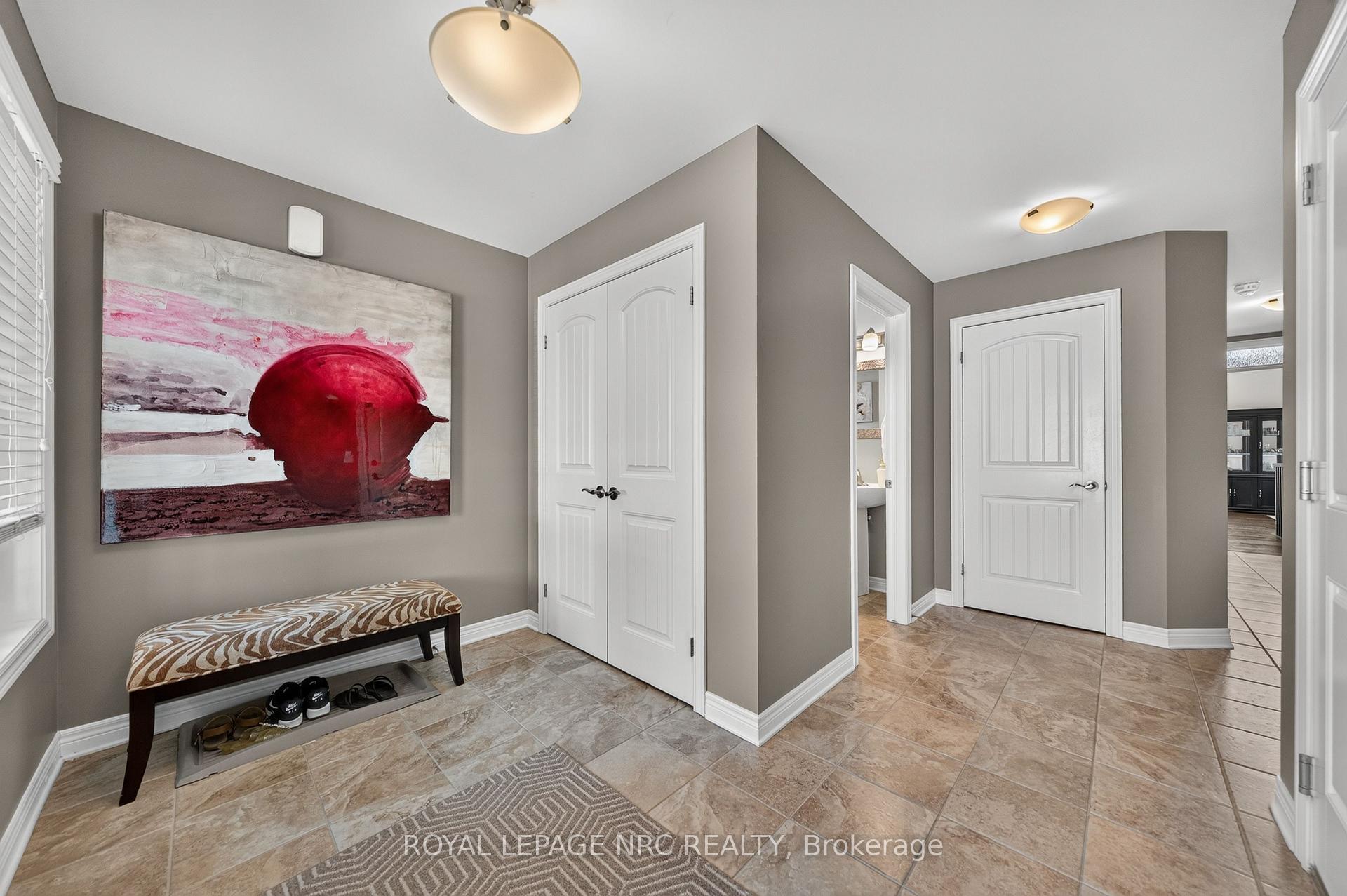 Photo 7 of 18 Eastman Gateway, Thorold, Hurricane/Merrittville — HOMEH