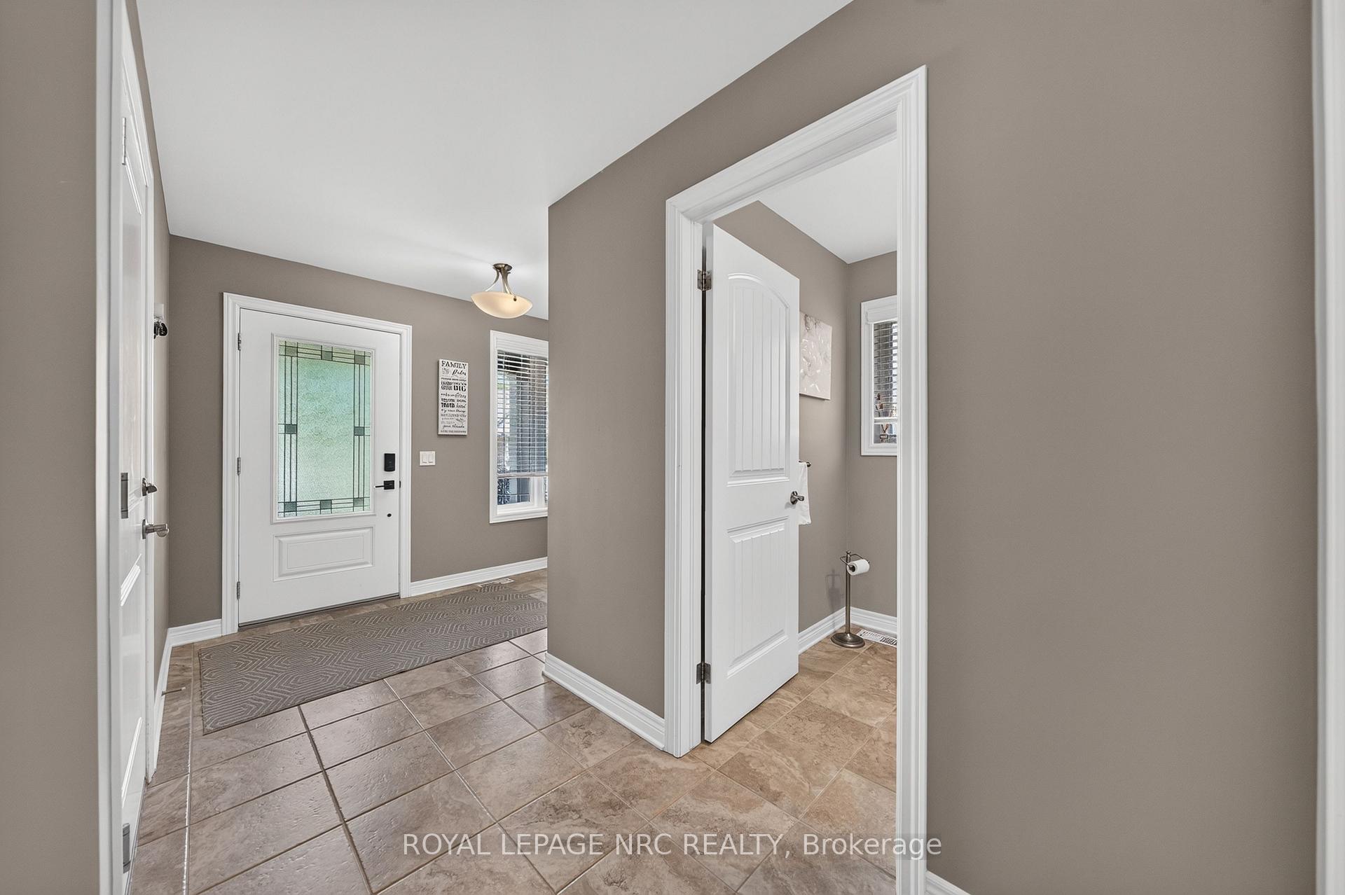 Photo 8 of 18 Eastman Gateway, Thorold, Hurricane/Merrittville — HOMEH