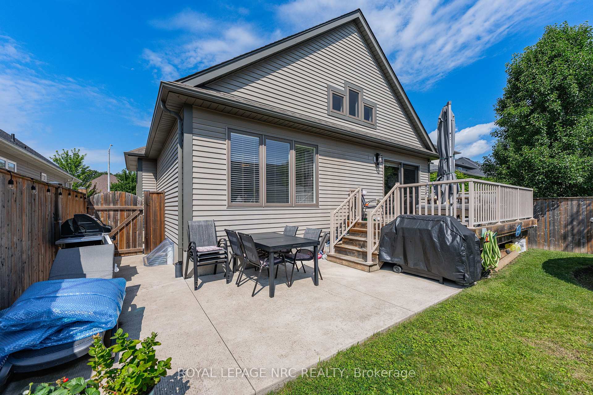 Photo 44 of 18 Eastman Gateway, Thorold, Hurricane/Merrittville — HOMEH