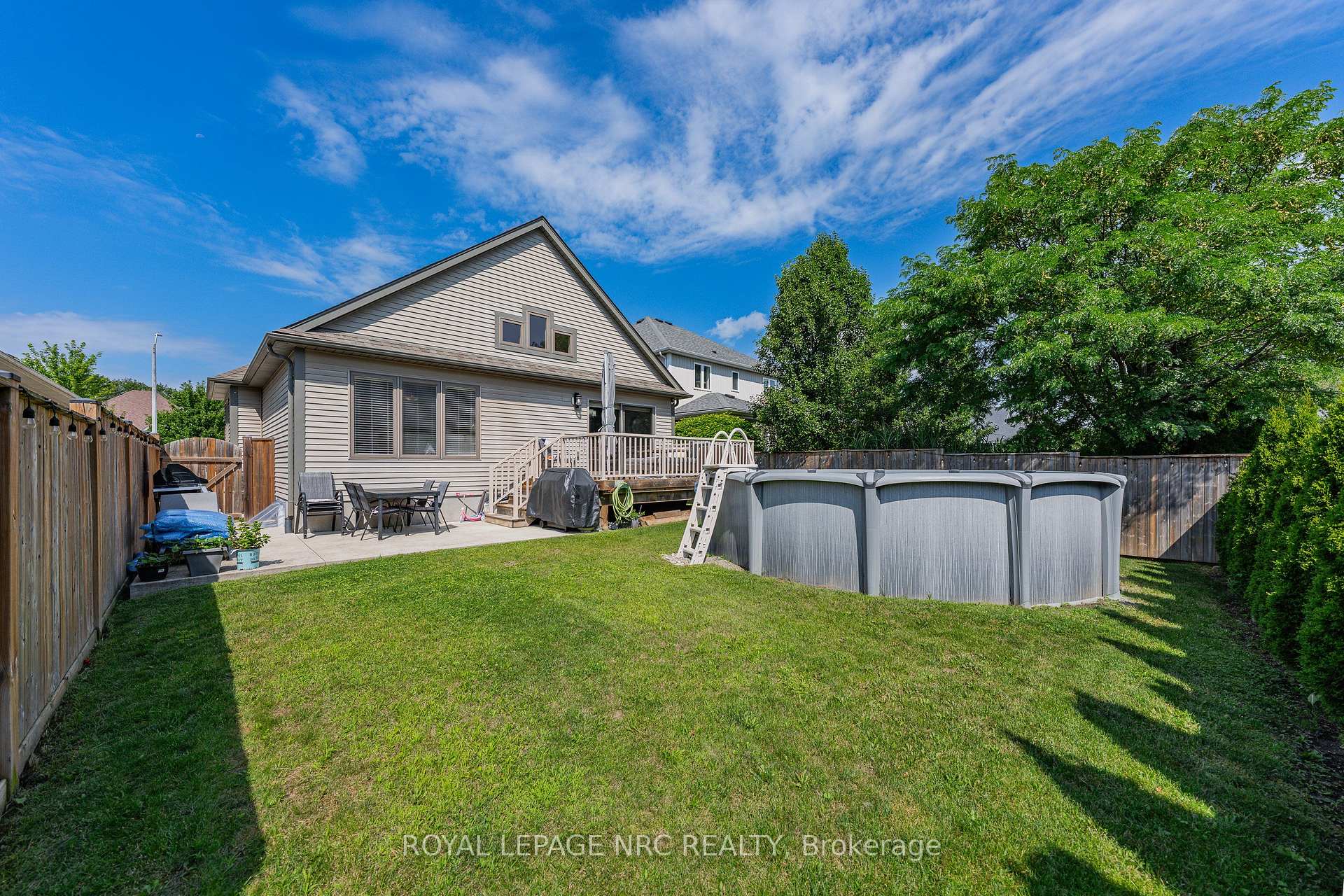Photo 45 of 18 Eastman Gateway, Thorold, Hurricane/Merrittville — HOMEH