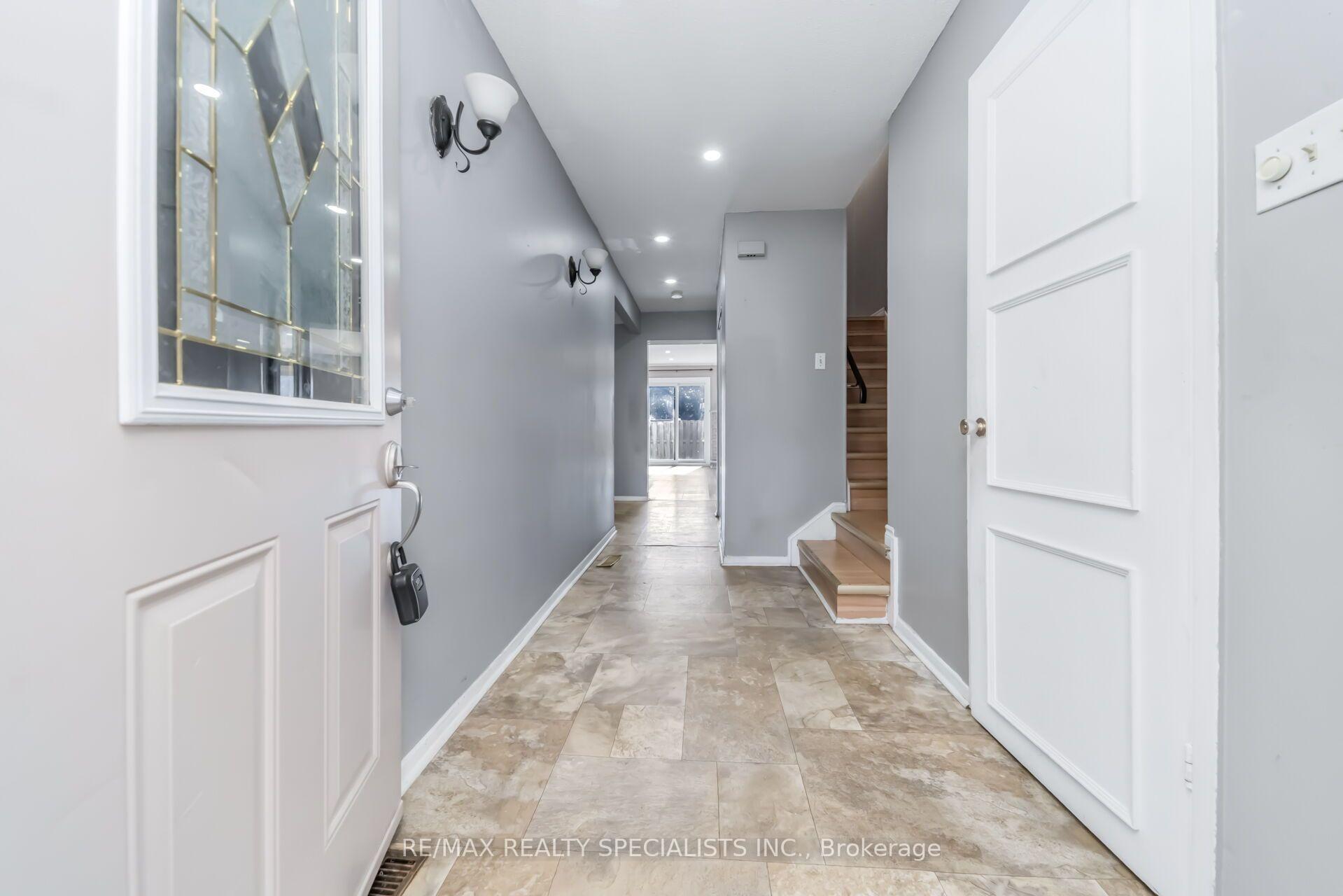 Photo 19 of 33 Greenwich Circle, Brampton, Northgate — HOMEH