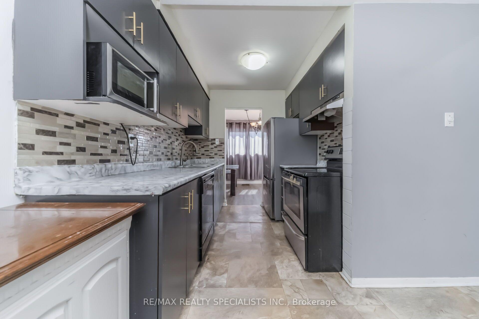 Photo 12 of 33 Greenwich Circle, Brampton, Northgate — HOMEH