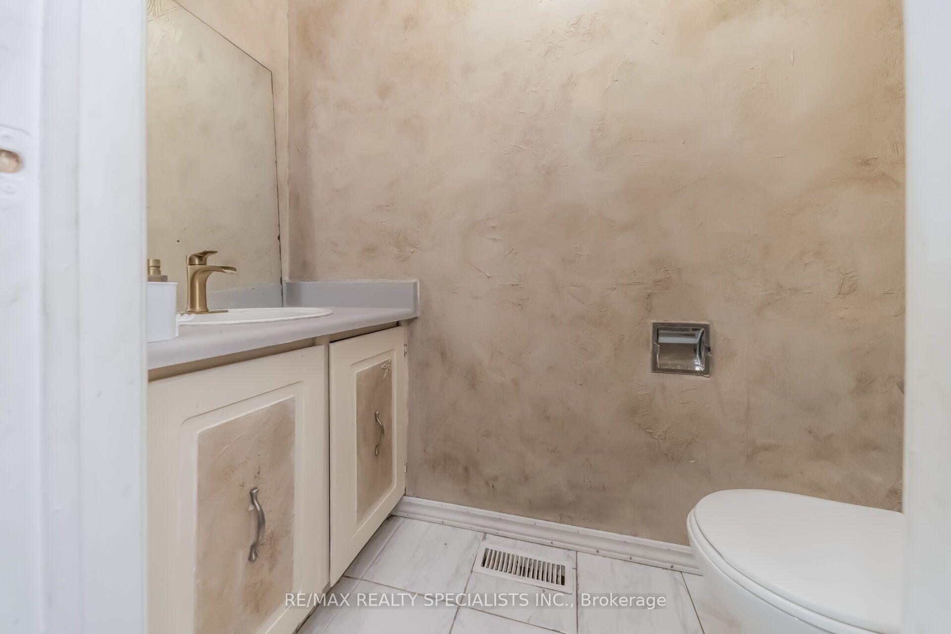 Photo 17 of 33 Greenwich Circle, Brampton, Northgate — HOMEH