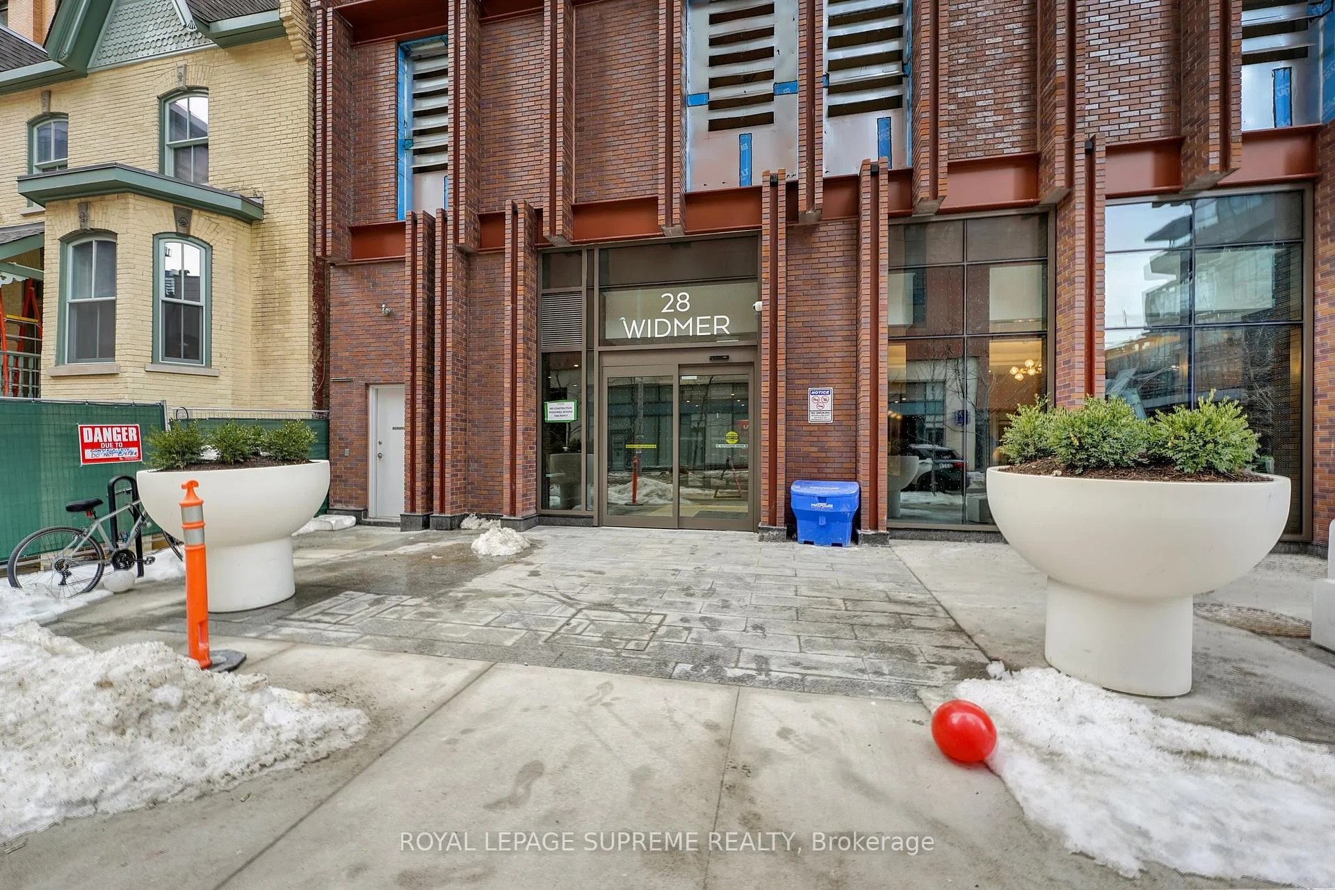 Photo 4 of Unit 2929, 28 Widmer Street, Toronto, Waterfront Communities — HOMEH