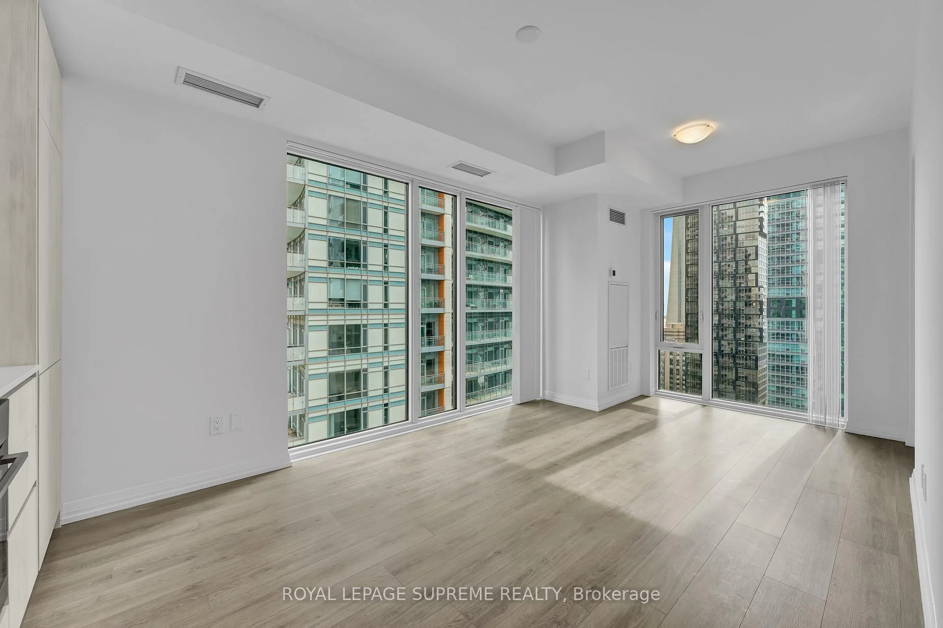 Photo 32 of Unit 2929, 28 Widmer Street, Toronto, Waterfront Communities — HOMEH