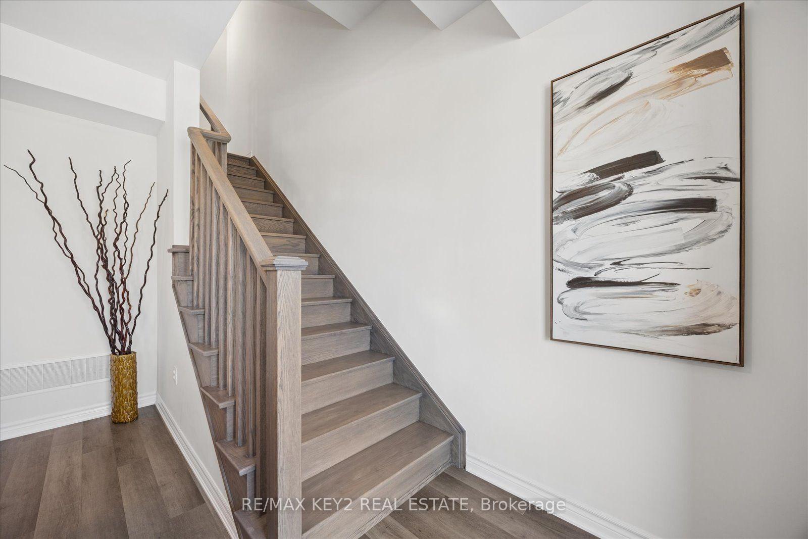Photo 18 of Unit 304, 1034 Reflection Place, Pickering, Rural Pickering — HOMEH