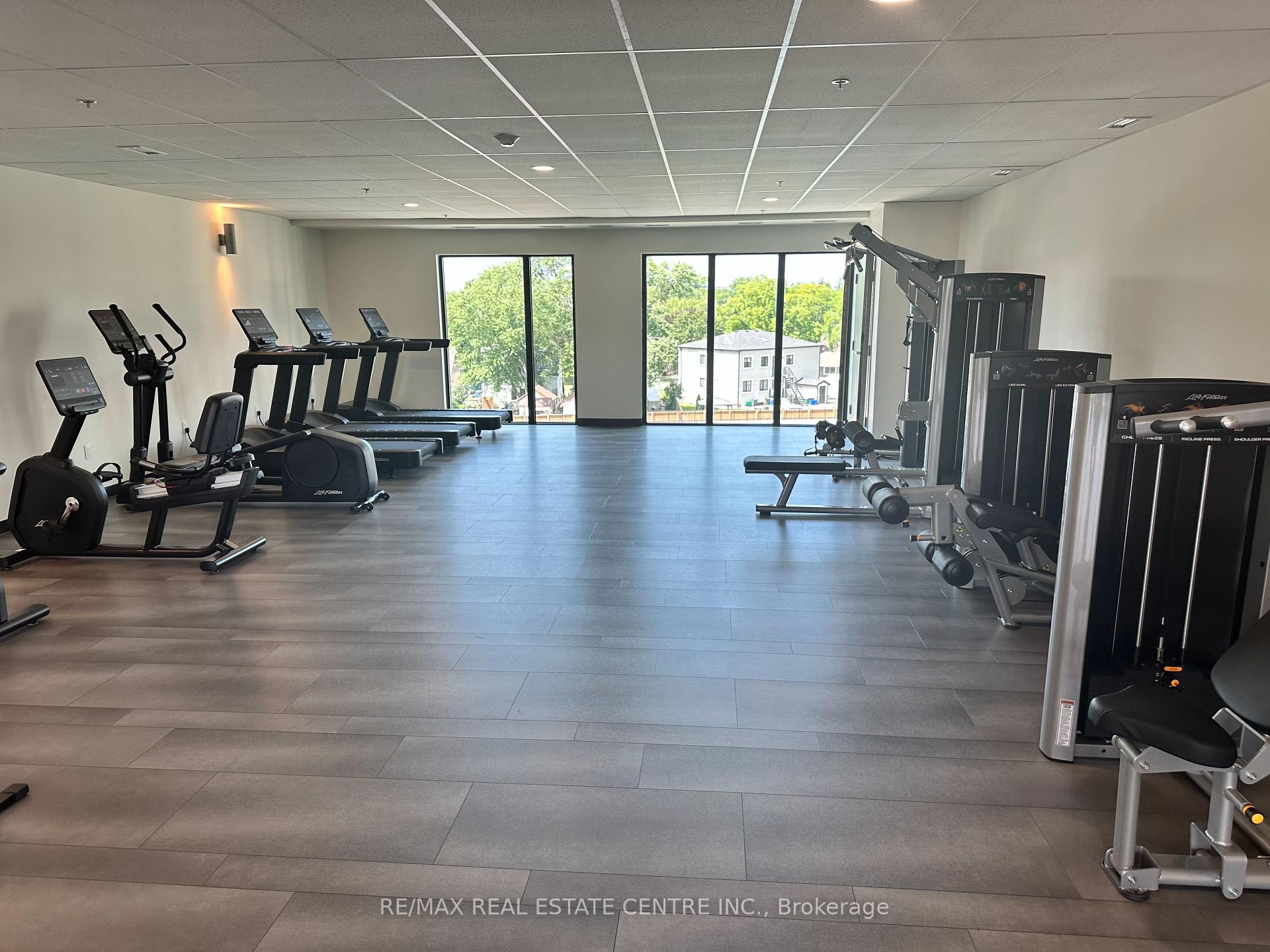 Photo 2 of Unit 243, 50 Herrick Avenue, St. Catharines, Oakdale — HOMEH