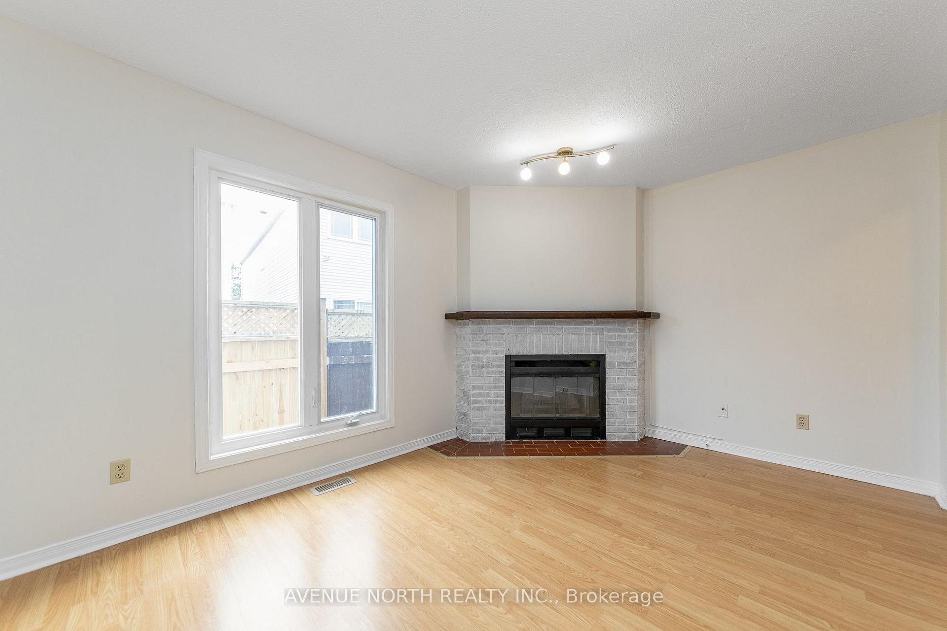 Photo 8 of 861 Karsh Drive, Ottawa, Hunt Club Park — HOMEH