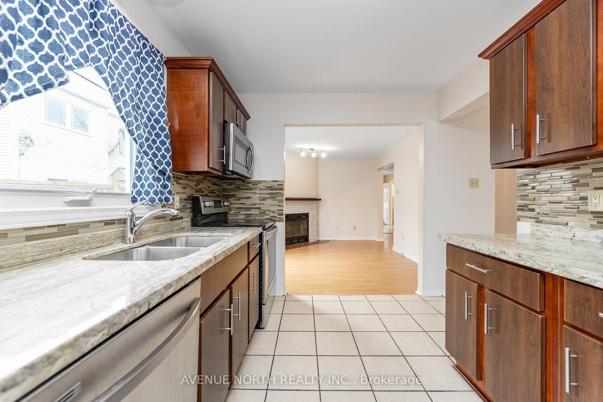 Photo 16 of 861 Karsh Drive, Ottawa, Hunt Club Park — HOMEH