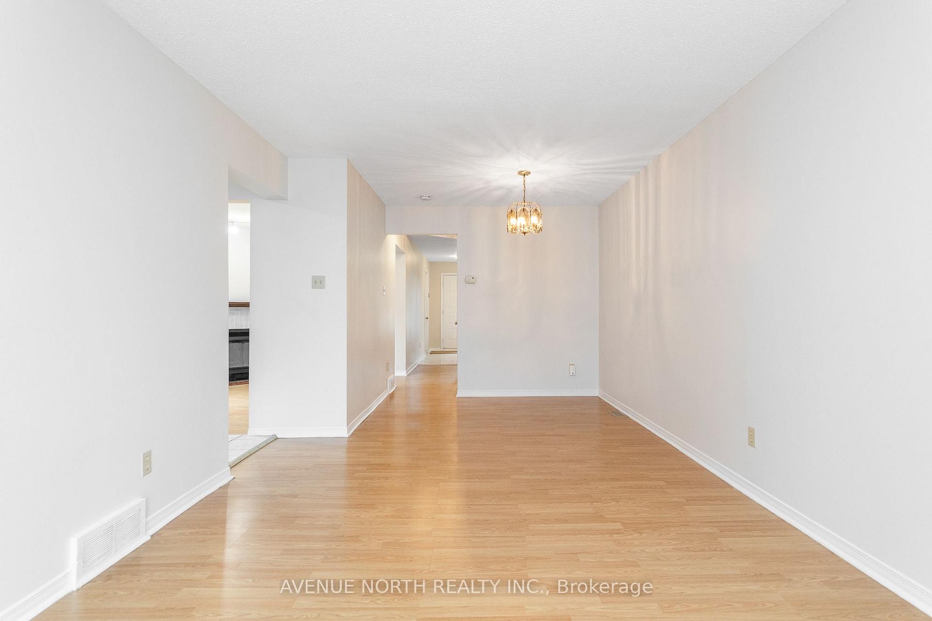 Photo 20 of 861 Karsh Drive, Ottawa, Hunt Club Park — HOMEH