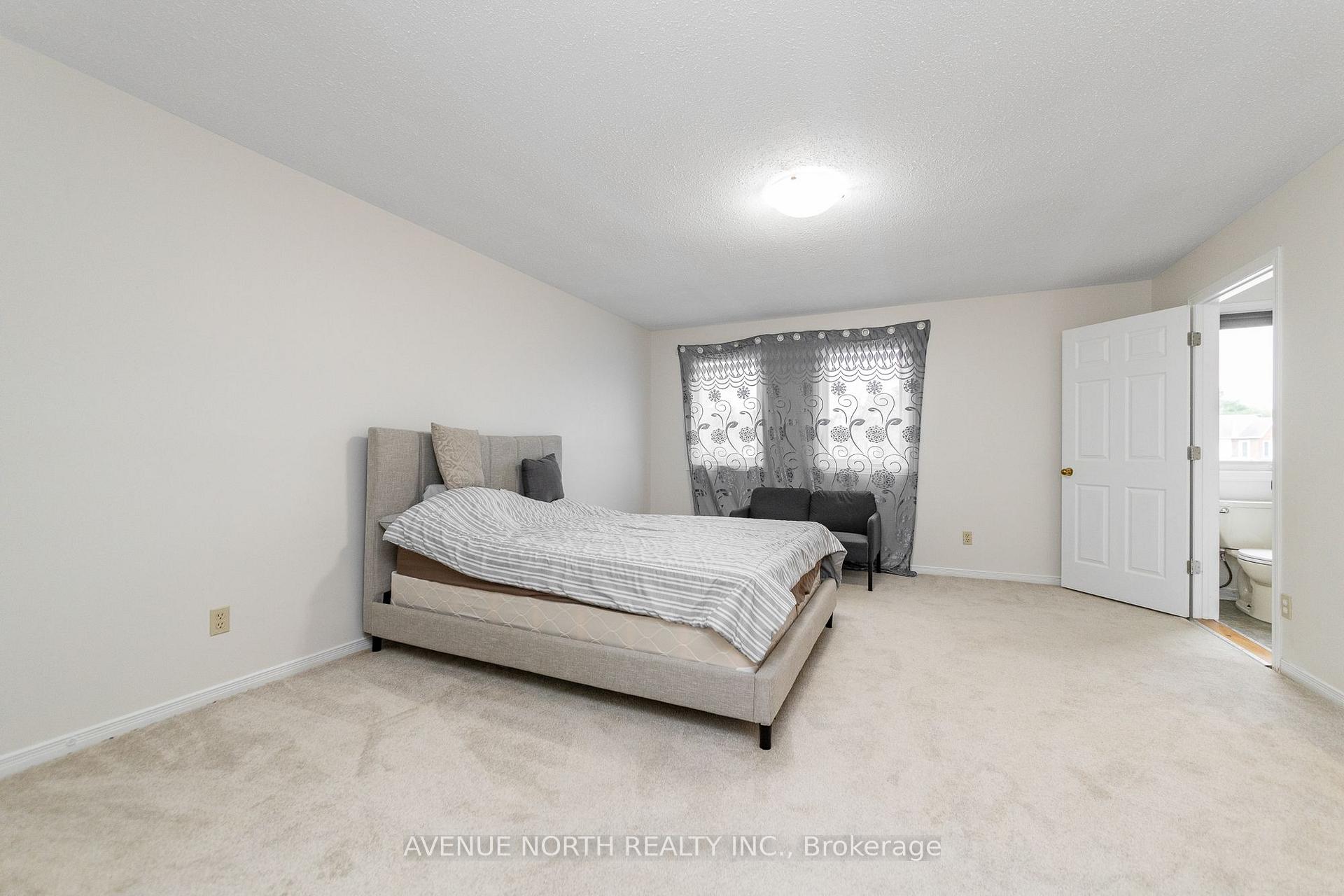 Photo 21 of 861 Karsh Drive, Ottawa, Hunt Club Park — HOMEH