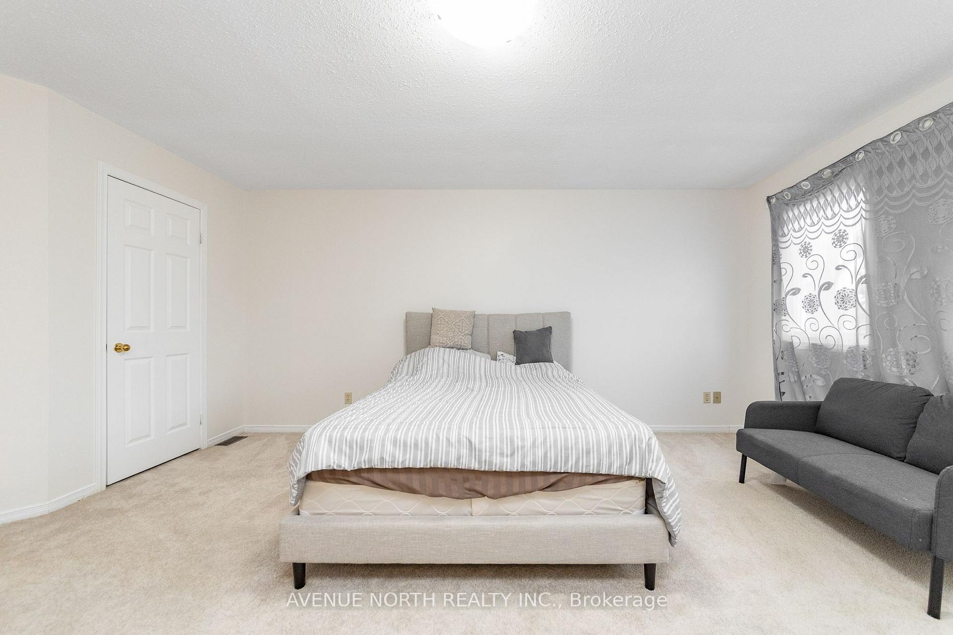 Photo 22 of 861 Karsh Drive, Ottawa, Hunt Club Park — HOMEH
