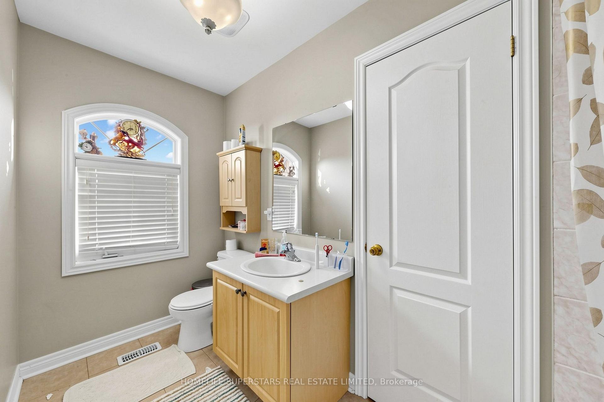 Photo 36 of 5 Savita Road, Brampton, Fletcher's Meadow — HOMEH