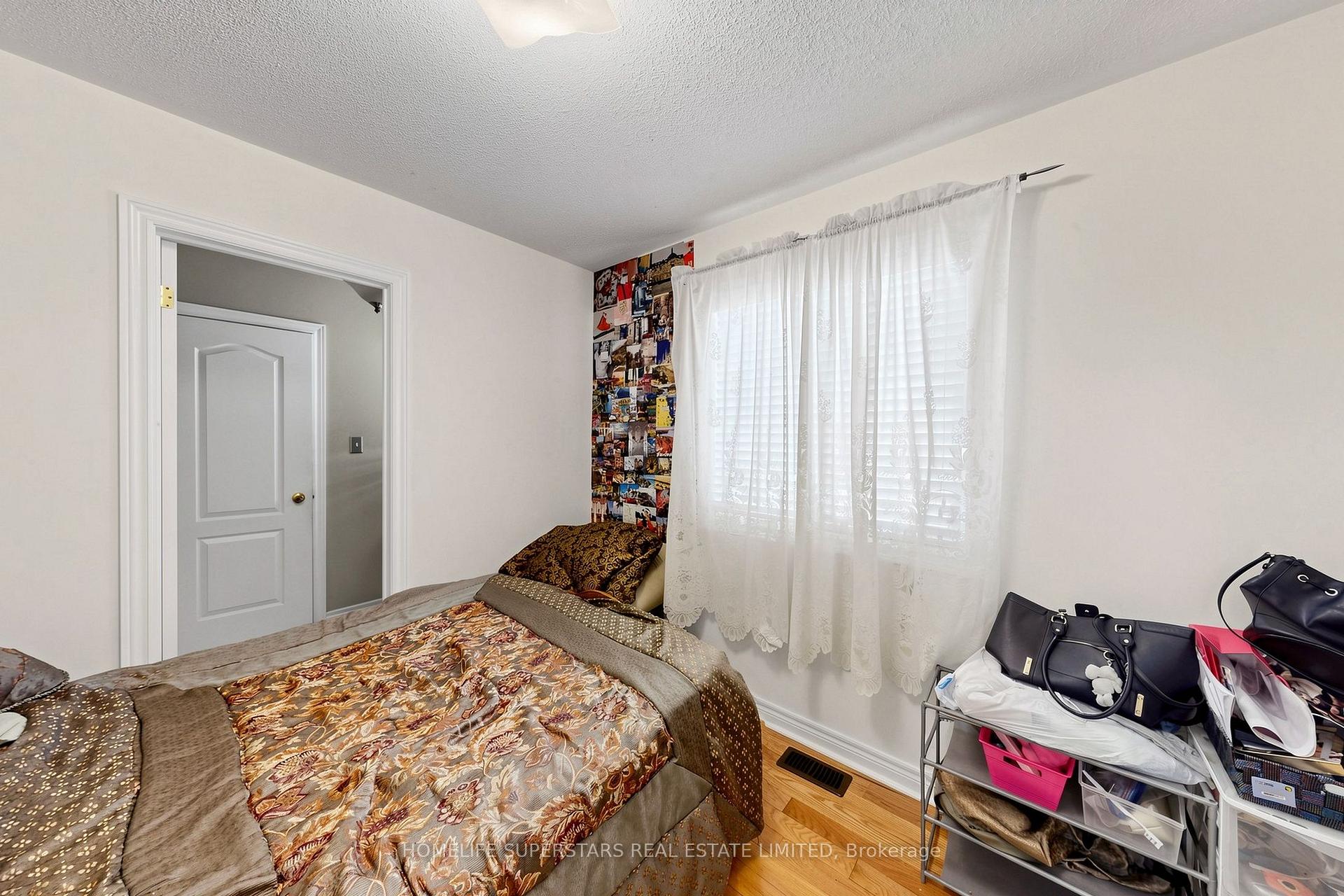 Photo 41 of 5 Savita Road, Brampton, Fletcher's Meadow — HOMEH