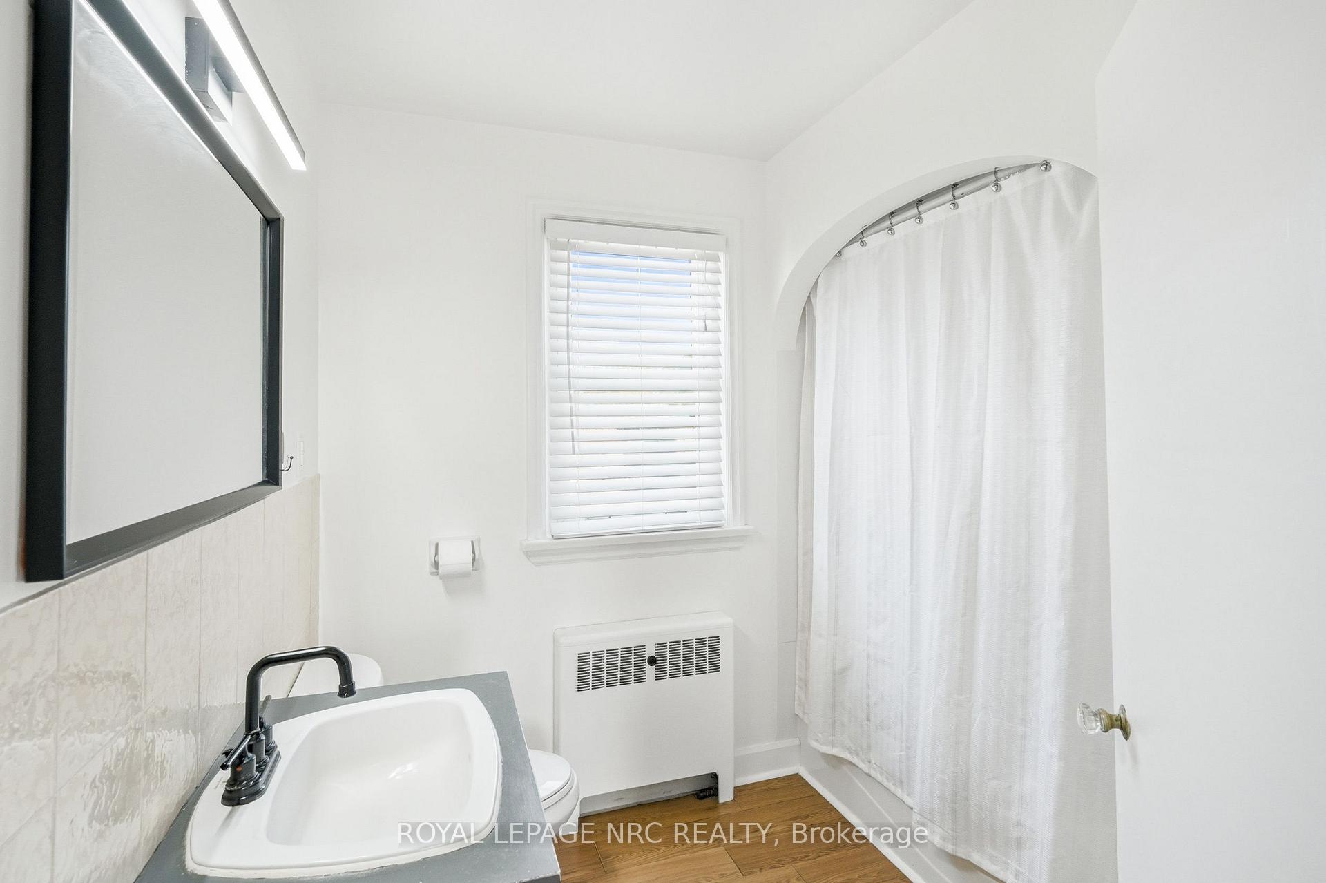 Photo 10 of 4939 Hamilton Street, Niagara Falls, Downtown — HOMEH