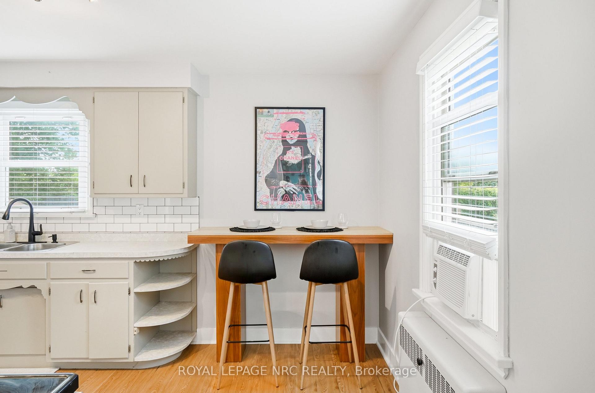 Photo 14 of 4939 Hamilton Street, Niagara Falls, Downtown — HOMEH
