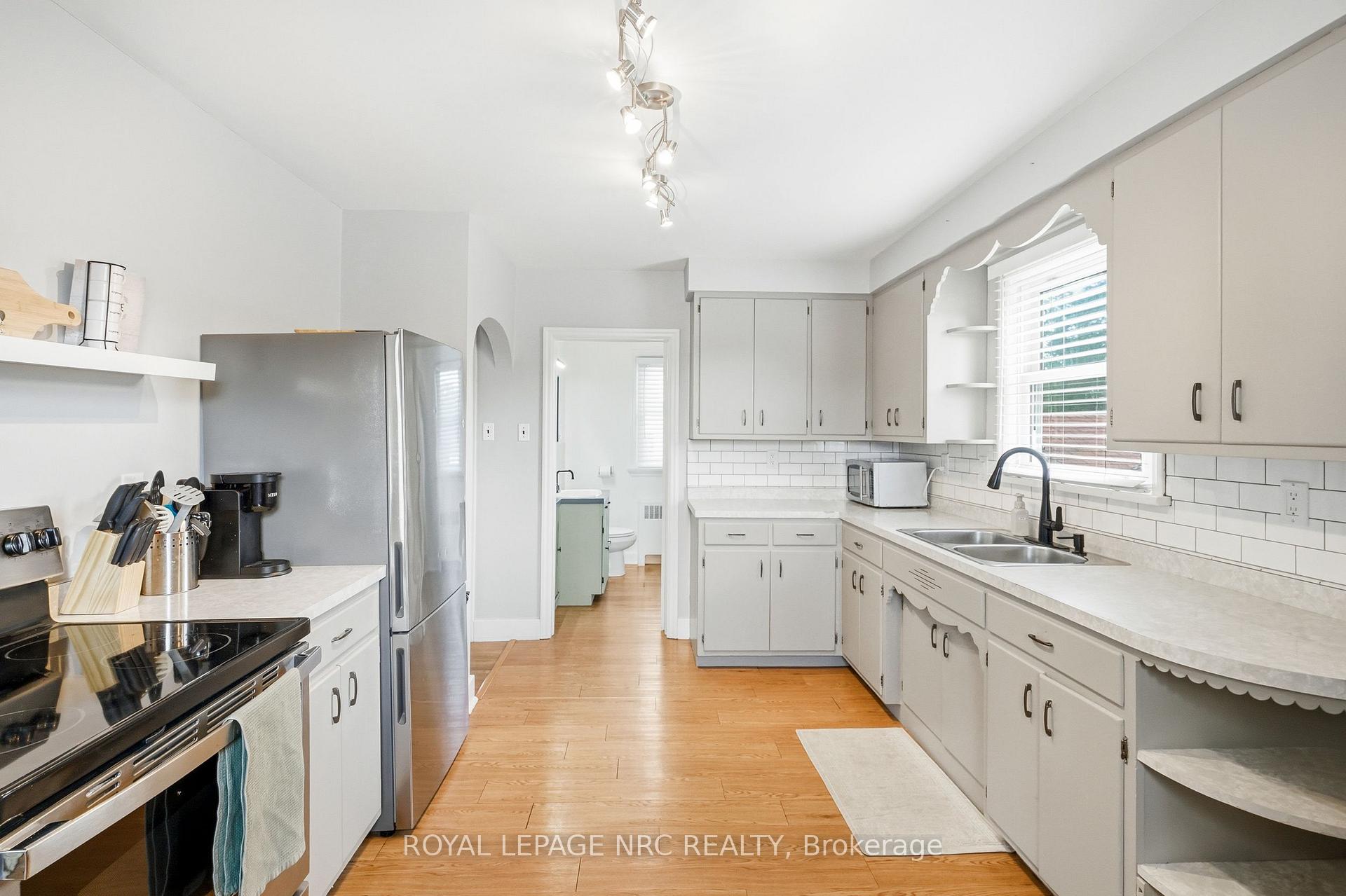 Photo 15 of 4939 Hamilton Street, Niagara Falls, Downtown — HOMEH