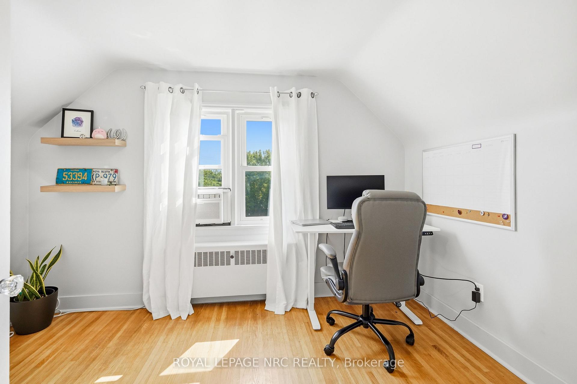 Photo 19 of 4939 Hamilton Street, Niagara Falls, Downtown — HOMEH