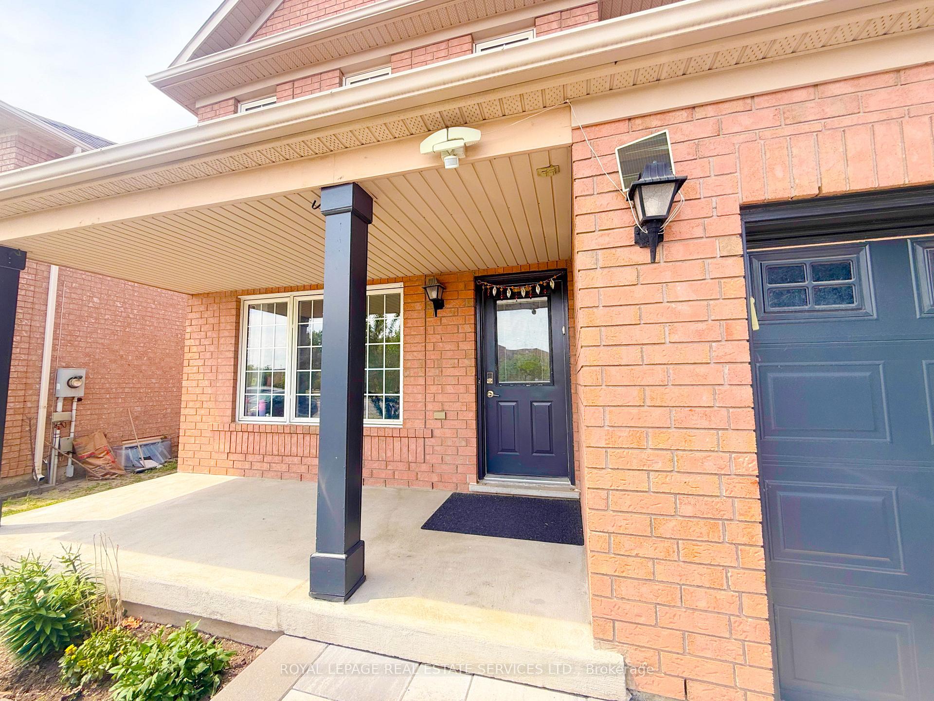 Photo 2 of 2905 Westoak Trails Boulevard, Oakville, Westmount — HOMEH