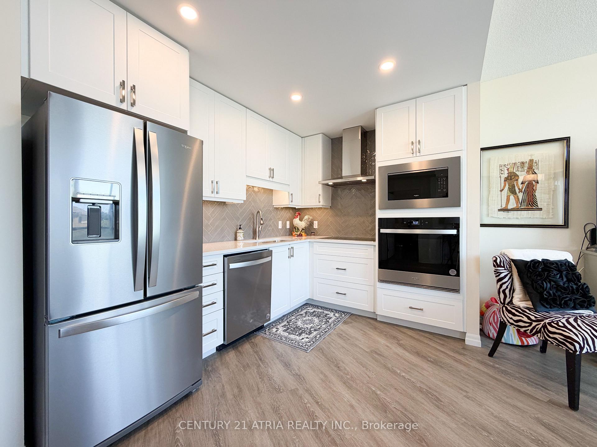 Photo 6 of 460 William Graham Drive, Aurora, Rural Aurora — HOMEH