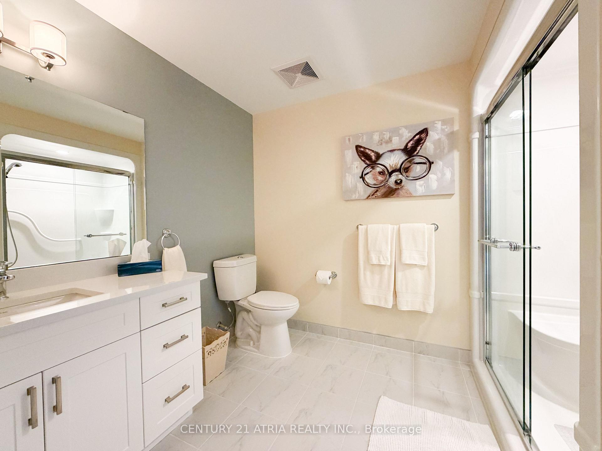 Photo 16 of 460 William Graham Drive, Aurora, Rural Aurora — HOMEH