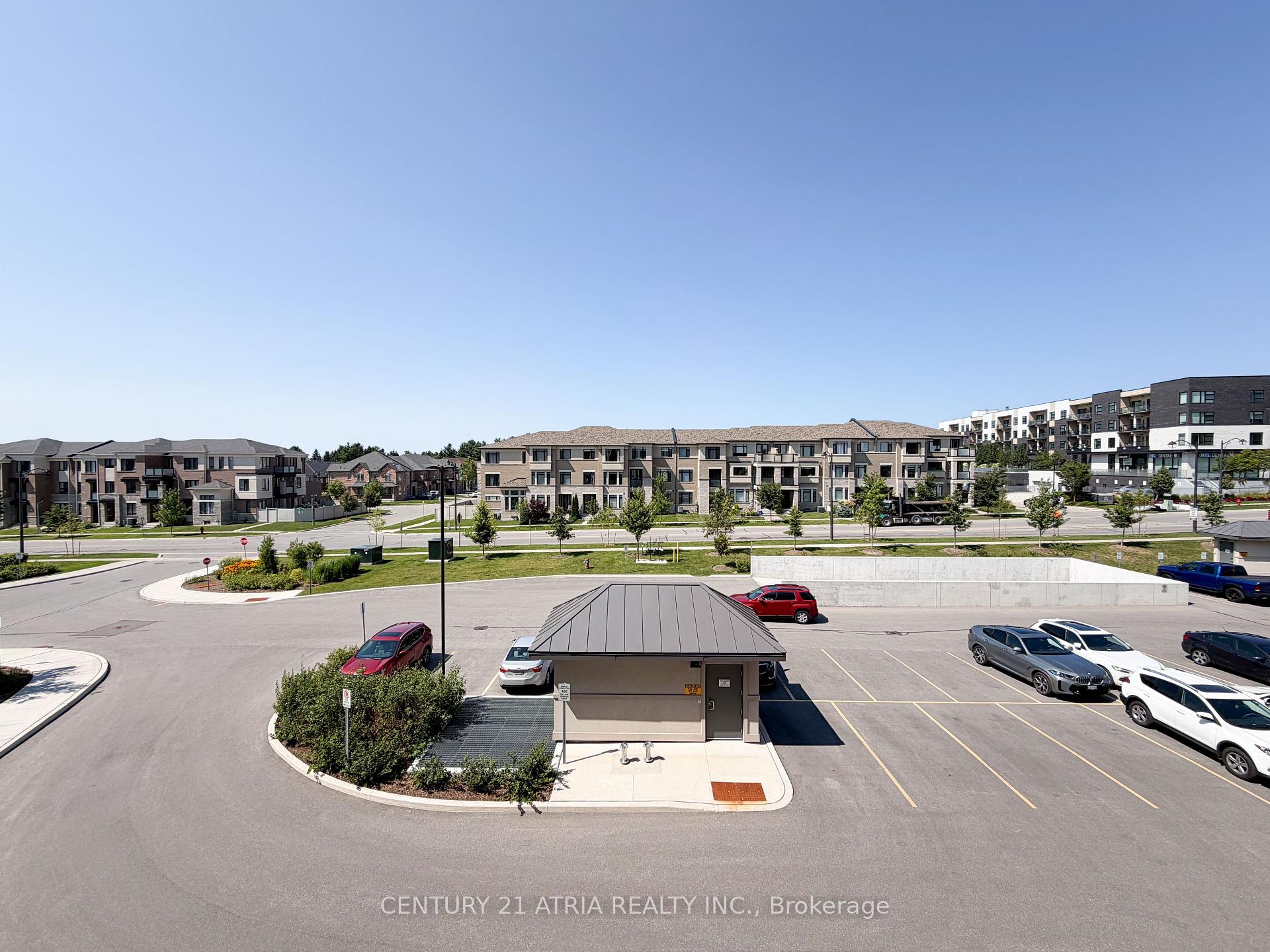 Photo 20 of 460 William Graham Drive, Aurora, Rural Aurora — HOMEH
