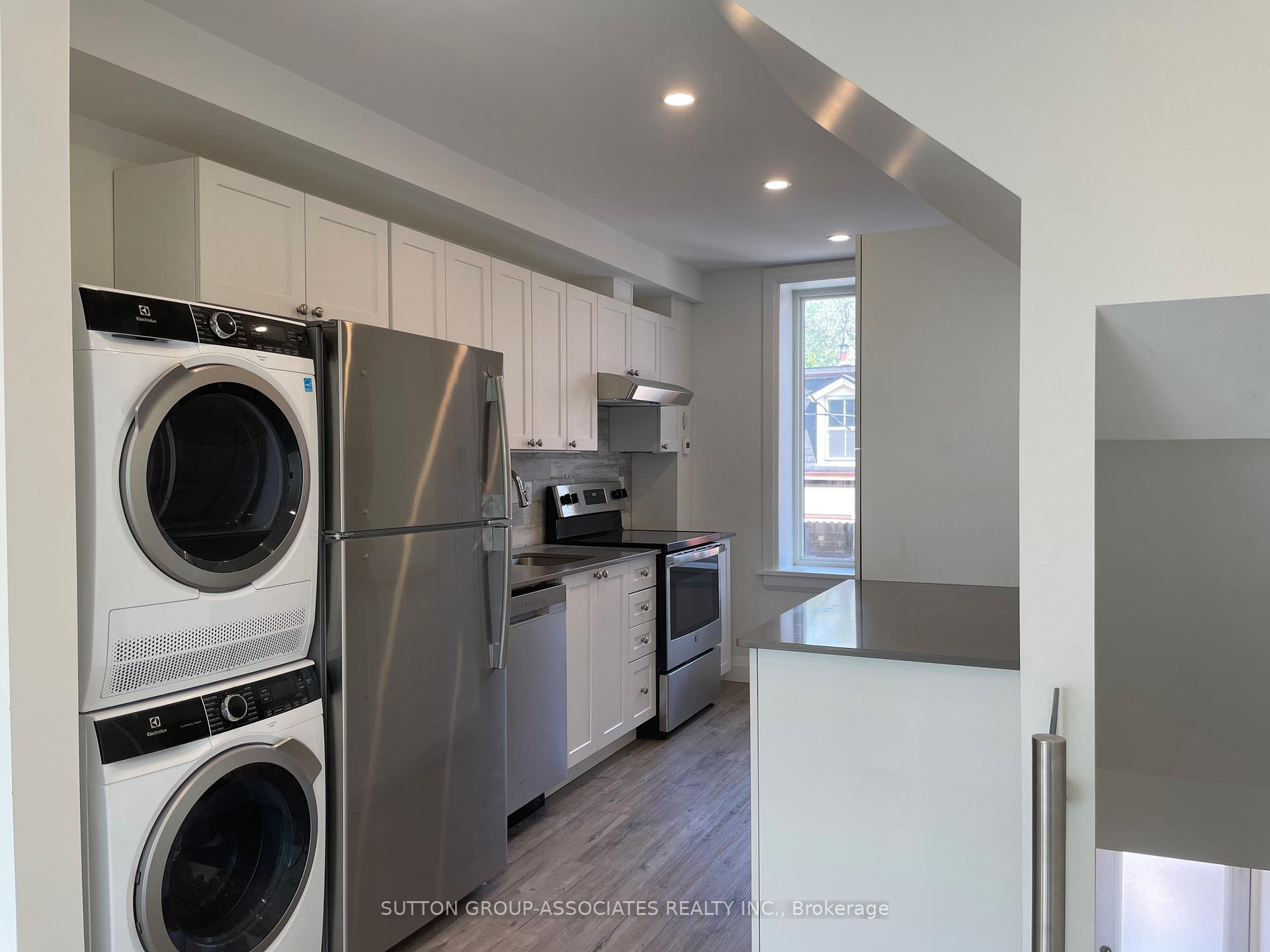 Photo 5 of Unit 2, 9 Whitaker Avenue, Toronto, Niagara — HOMEH