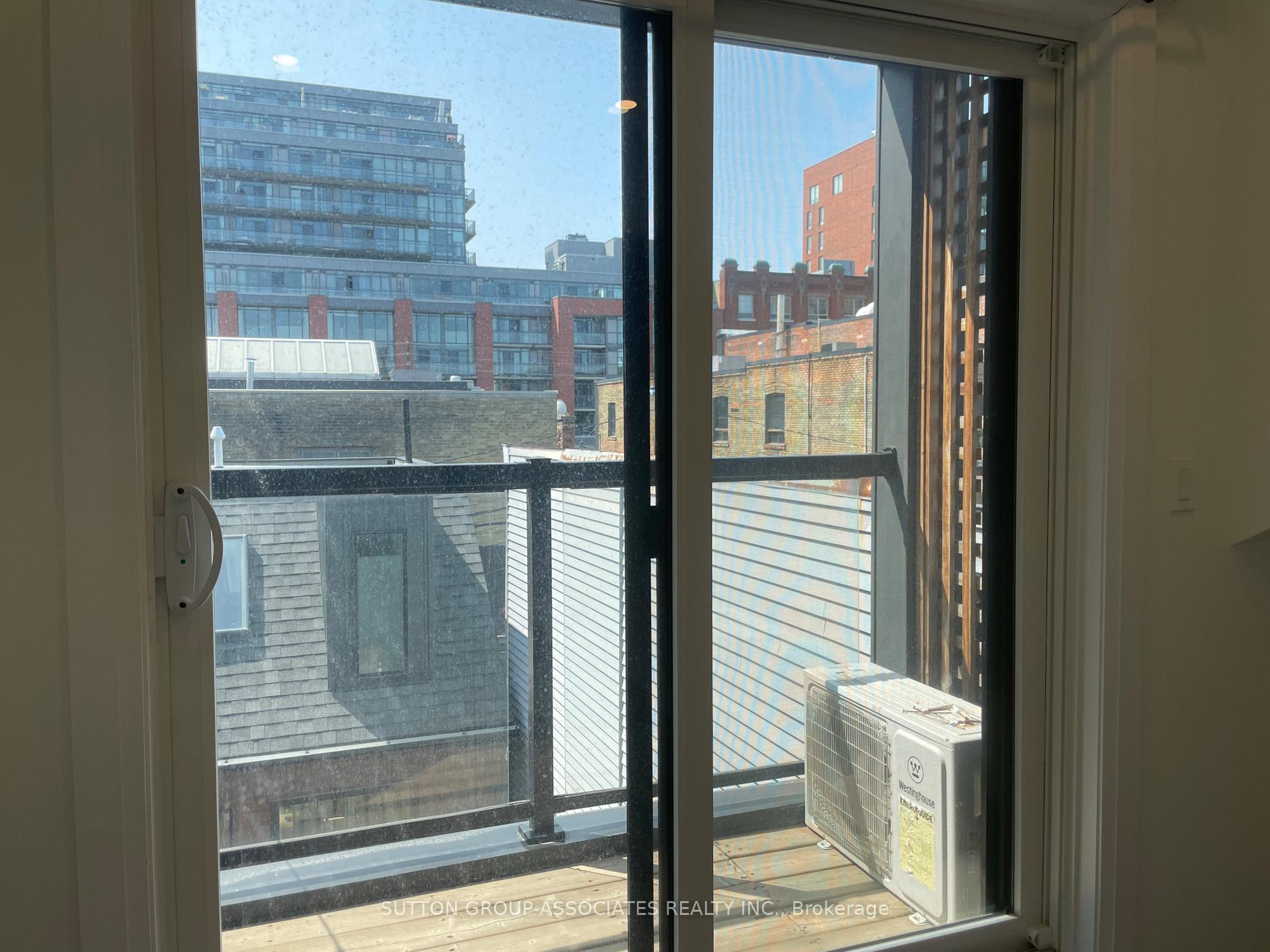 Photo 9 of Unit 2, 9 Whitaker Avenue, Toronto, Niagara — HOMEH