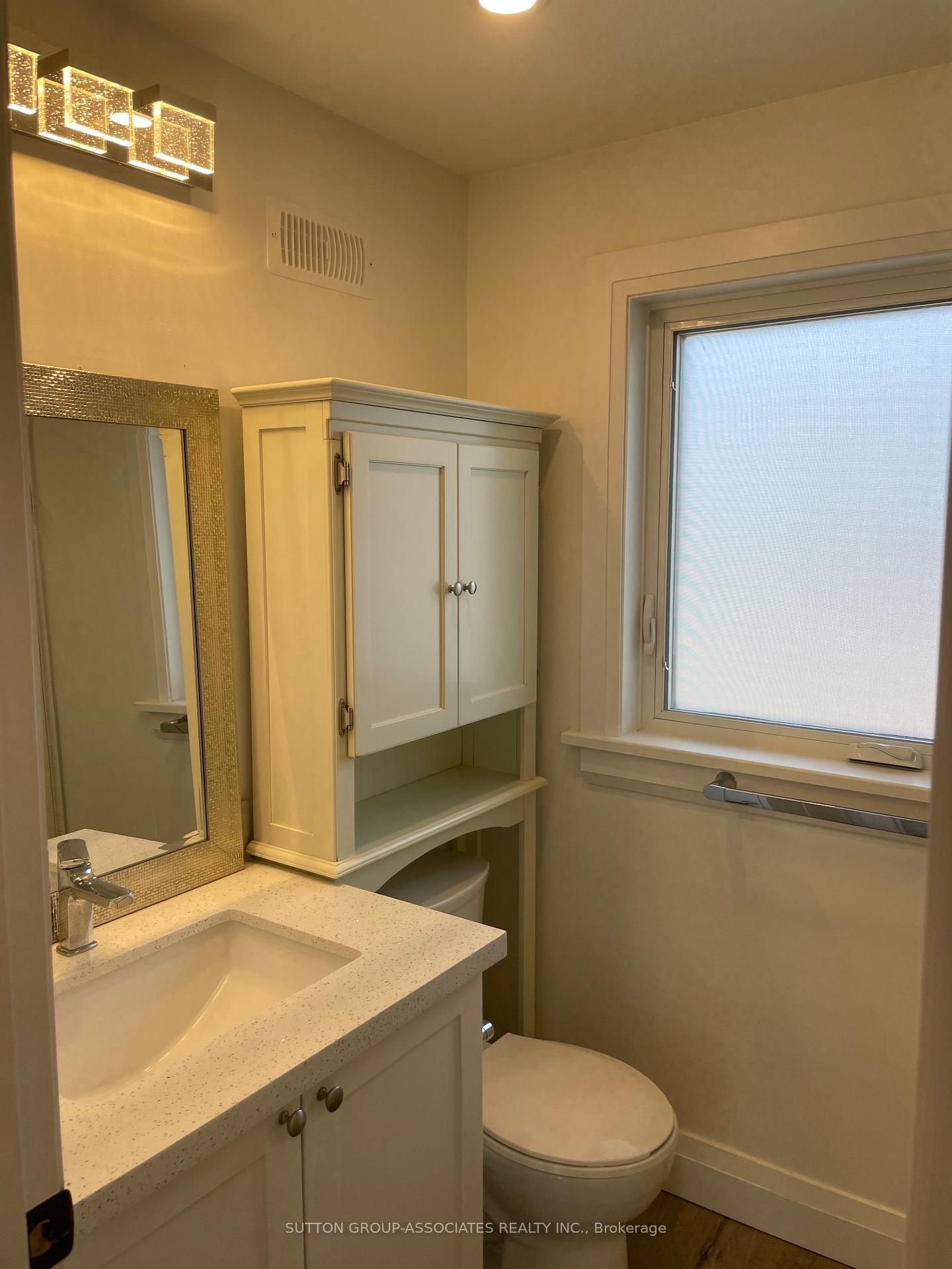 Photo 10 of Unit 2, 9 Whitaker Avenue, Toronto, Niagara — HOMEH