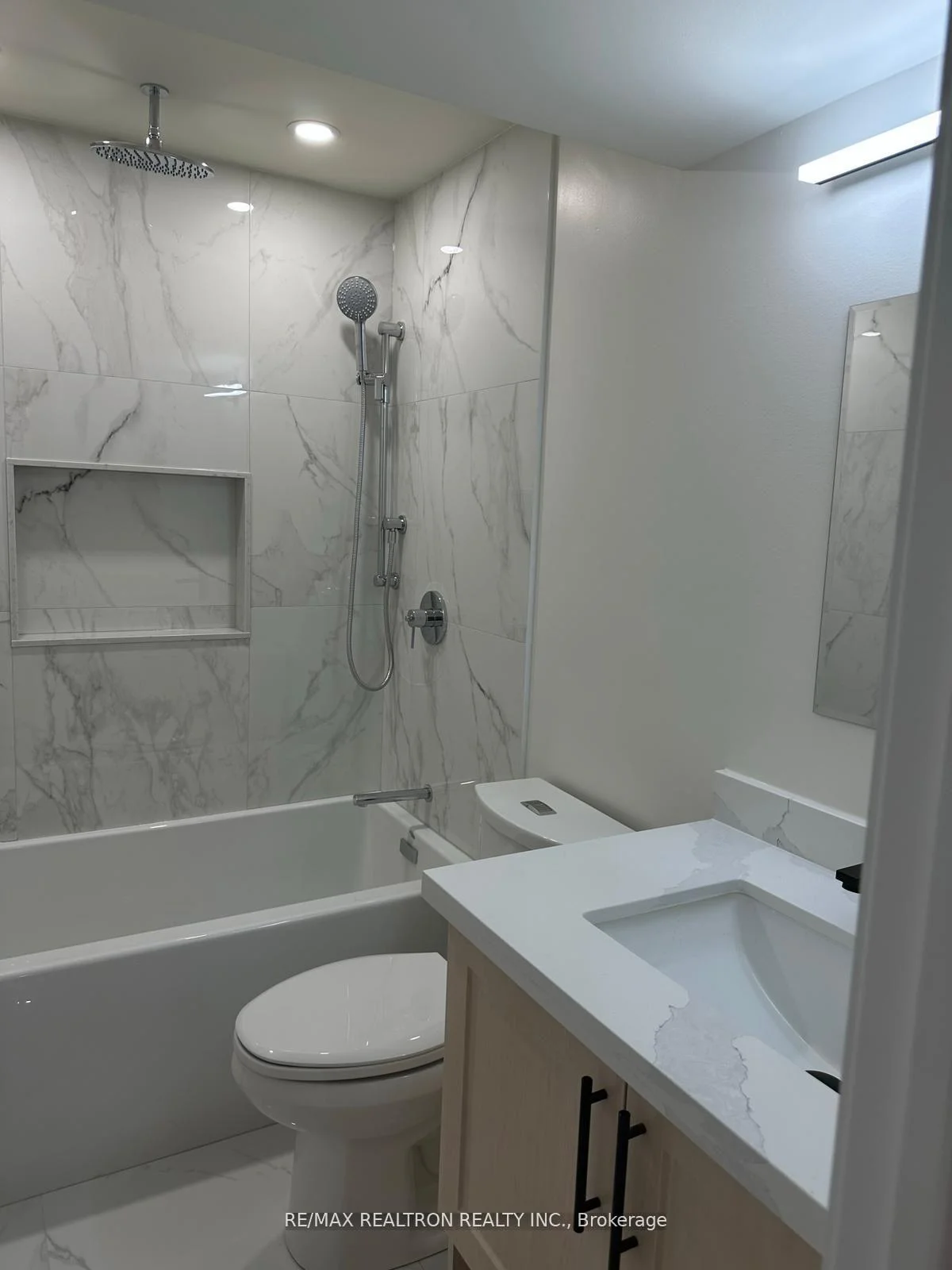 Photo 12 of Unit Bsmnt, 5 Elderslie Crescent, Vaughan, Kleinburg — HOMEH
