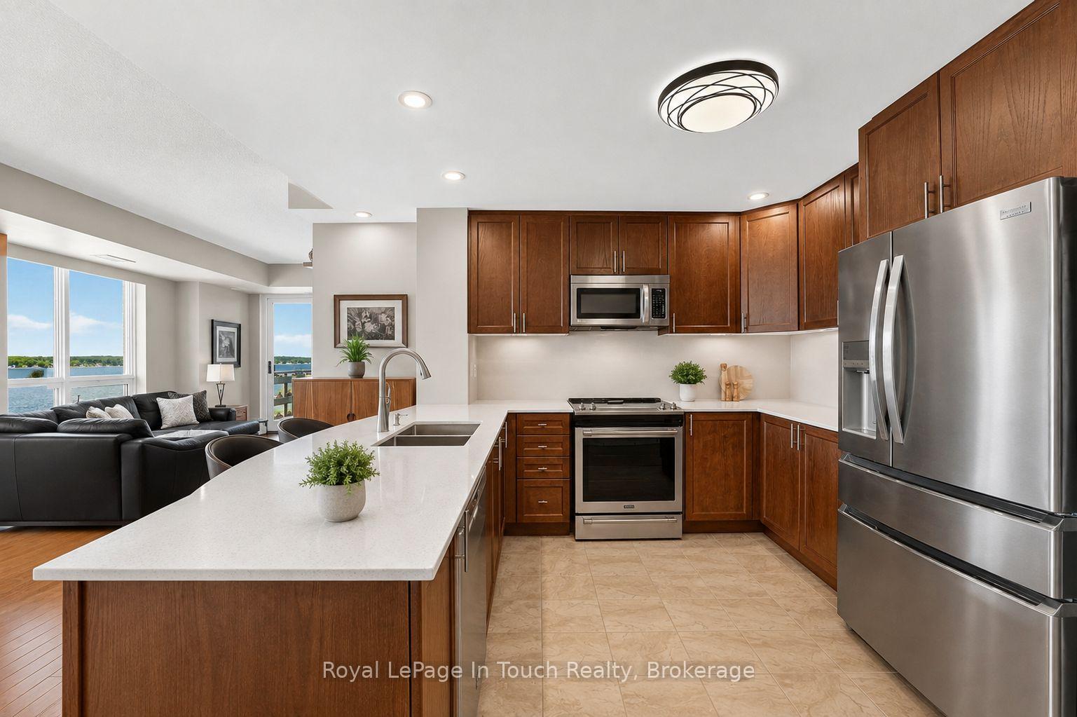 Photo 4 of Unit 501, 699 Aberdeen Boulevard, Midland — HOMEH