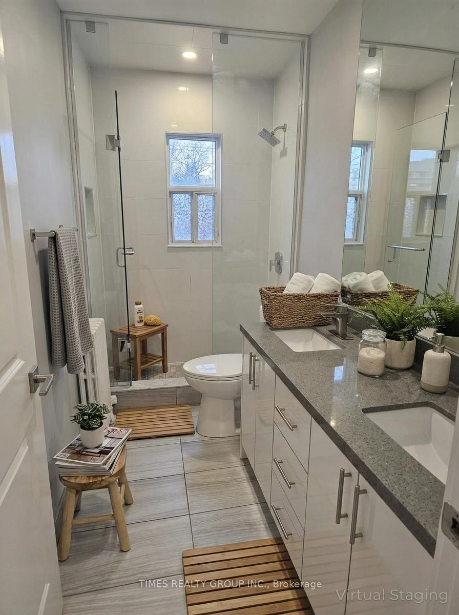 Photo 3 of Unit 201, 1566 Avenue Road, Toronto, Bedford Park-Nortown — HOMEH