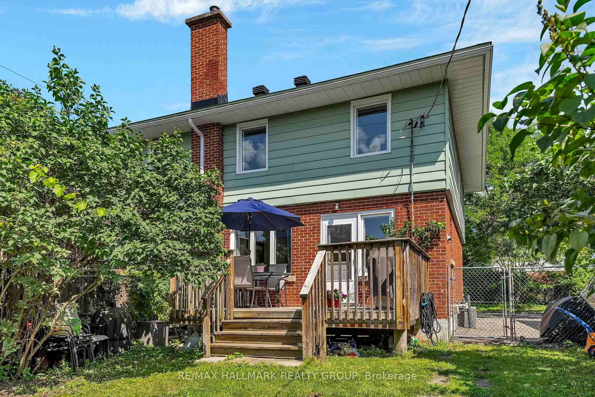 Photo 39 of 2100 Blossom Drive, Ottawa, Applewood Acres — HOMEH