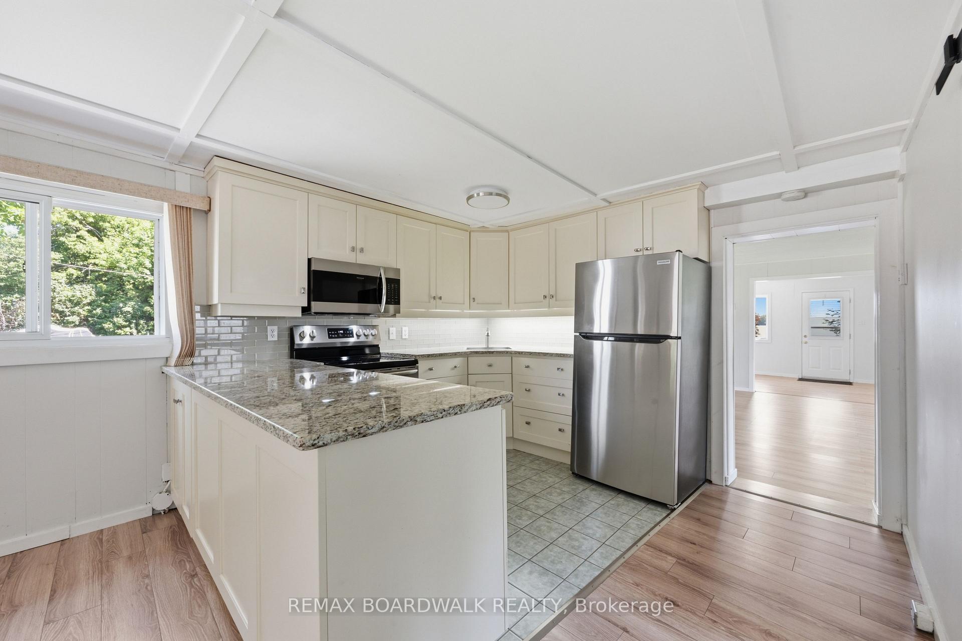 Photo 14 of 264 Birch Avenue, Beckwith, Beckwith Twp — HOMEH