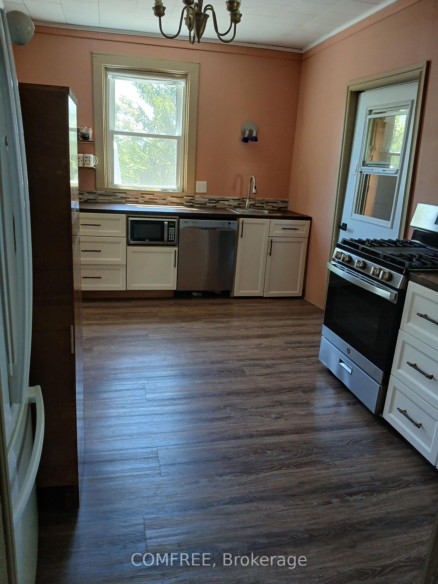 Photo 8 of 2 Miller Street, Lansdowne Village, Lansdowne Village — HOMEH