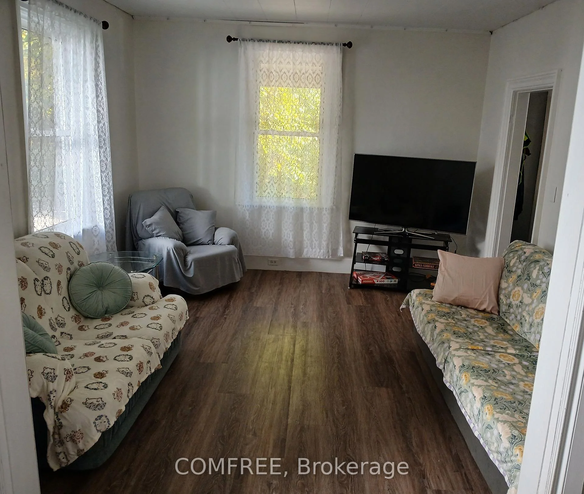 Photo 10 of 2 Miller Street, Lansdowne Village, Lansdowne Village — HOMEH