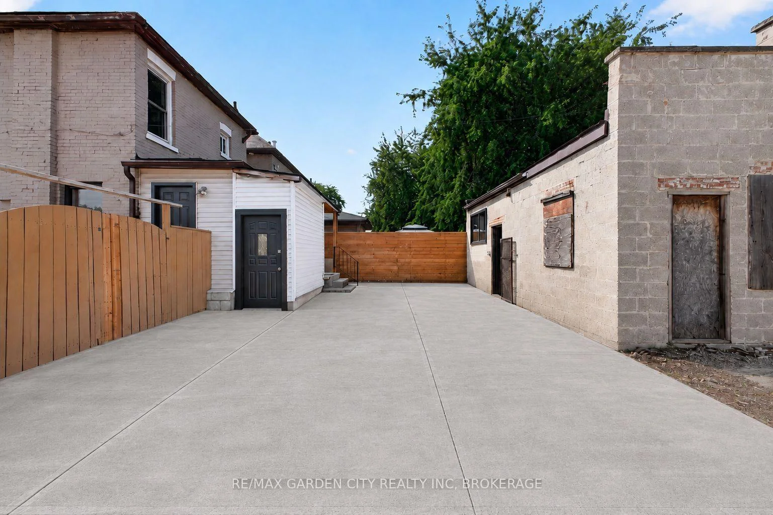 Photo 10 of 75 Keith Street, Hamilton, Industrial Sector — HOMEH