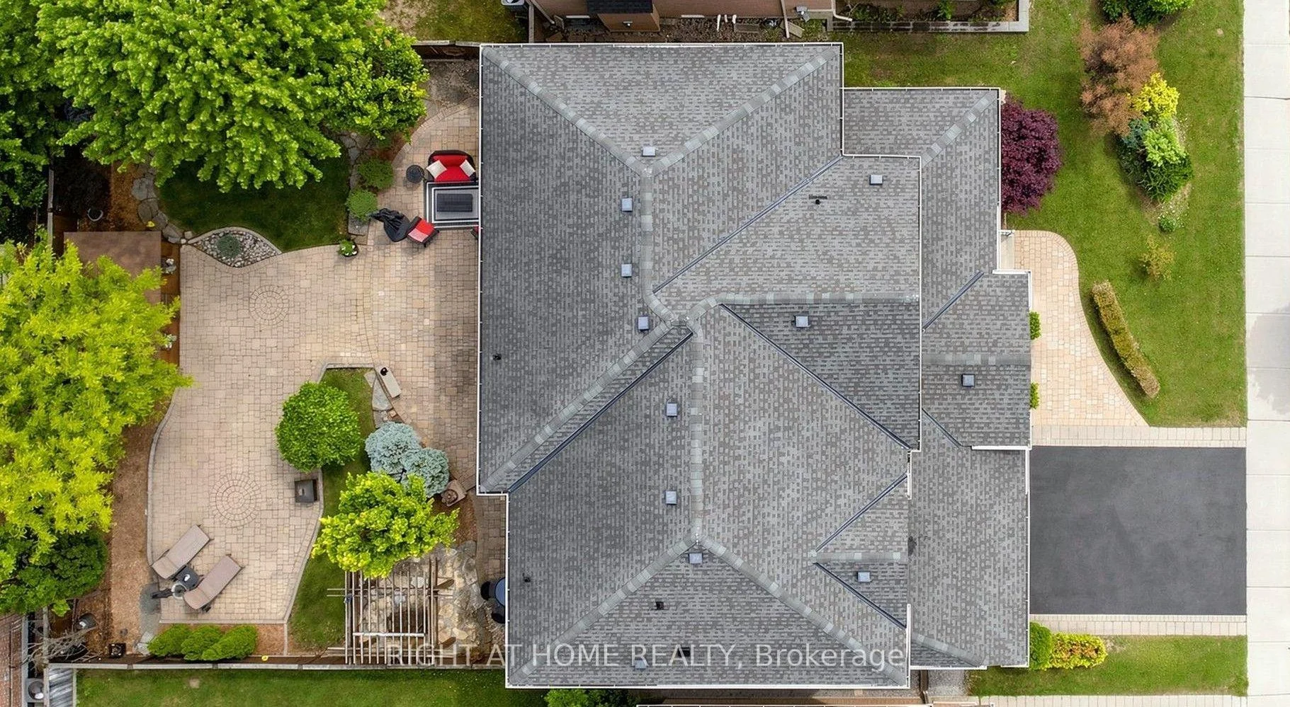 Photo 5 of 32 Lake Forest Drive, Richmond Hill, Jefferson — HOMEH