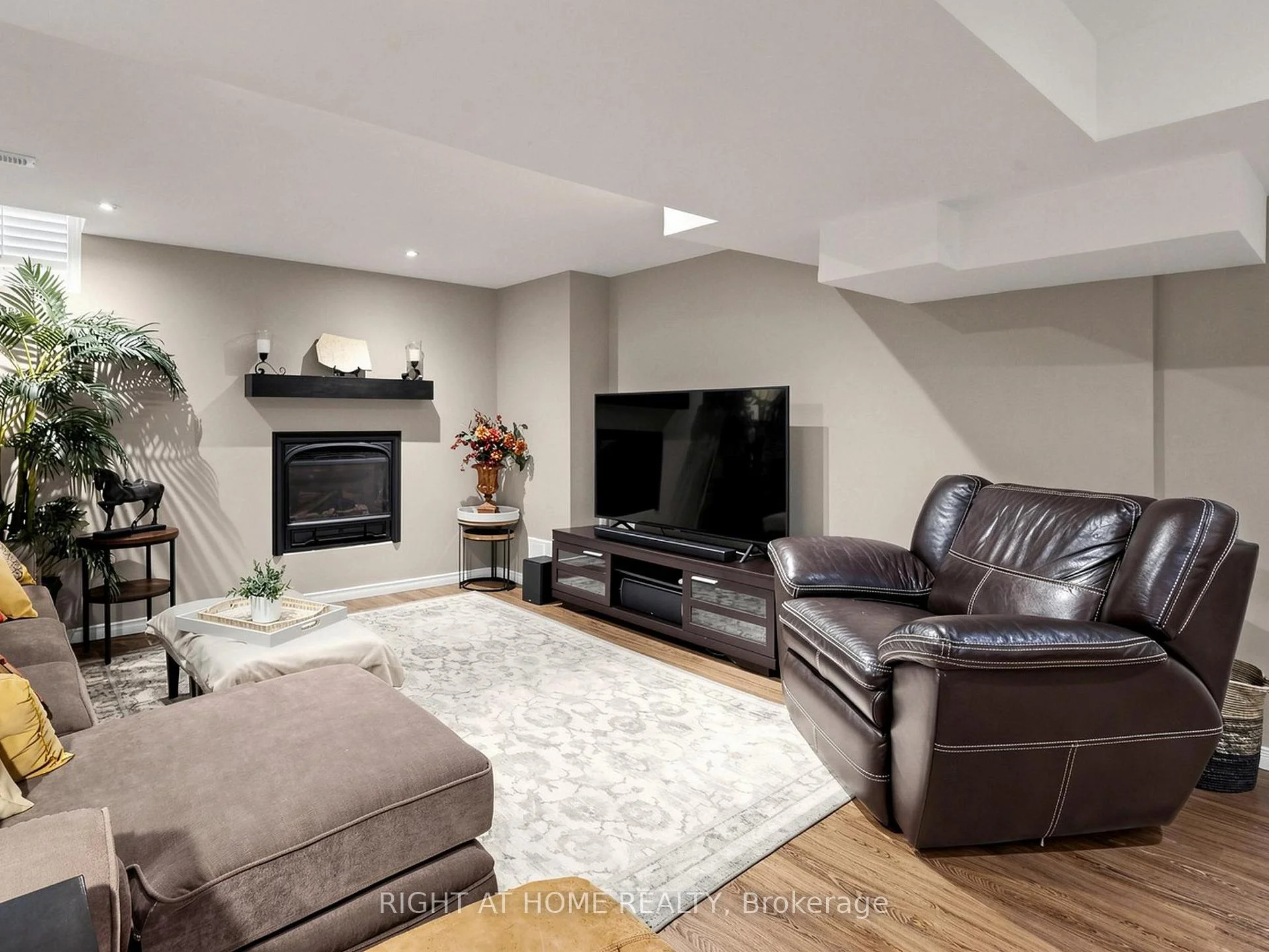 Photo 95 of 32 Lake Forest Drive, Richmond Hill, Jefferson — HOMEH