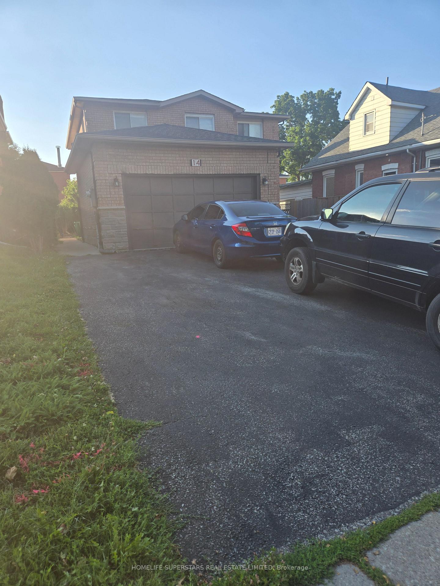 Photo 1 of 14 Archibald Street, Brampton, Brampton West — HOMEH