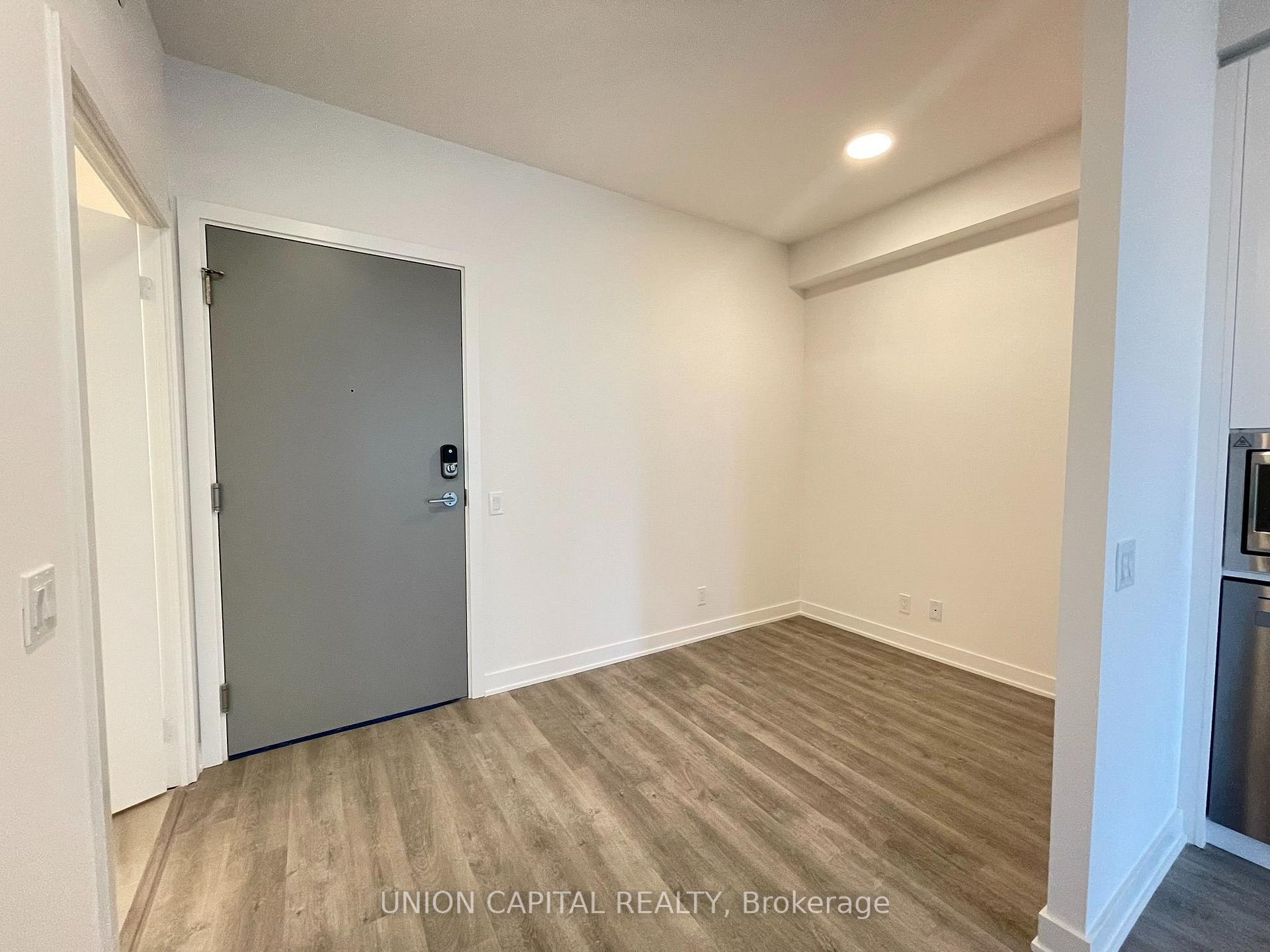 Photo 8 of Unit 1403, 50 Upper Mall Way, Vaughan, Brownridge — HOMEH