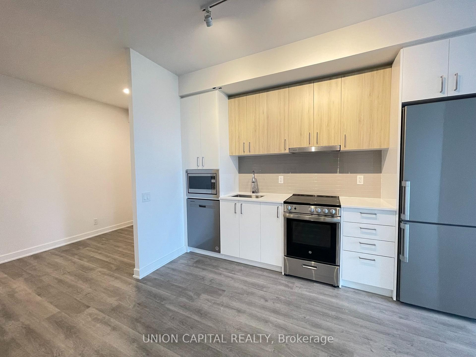 Photo 13 of Unit 1403, 50 Upper Mall Way, Vaughan, Brownridge — HOMEH
