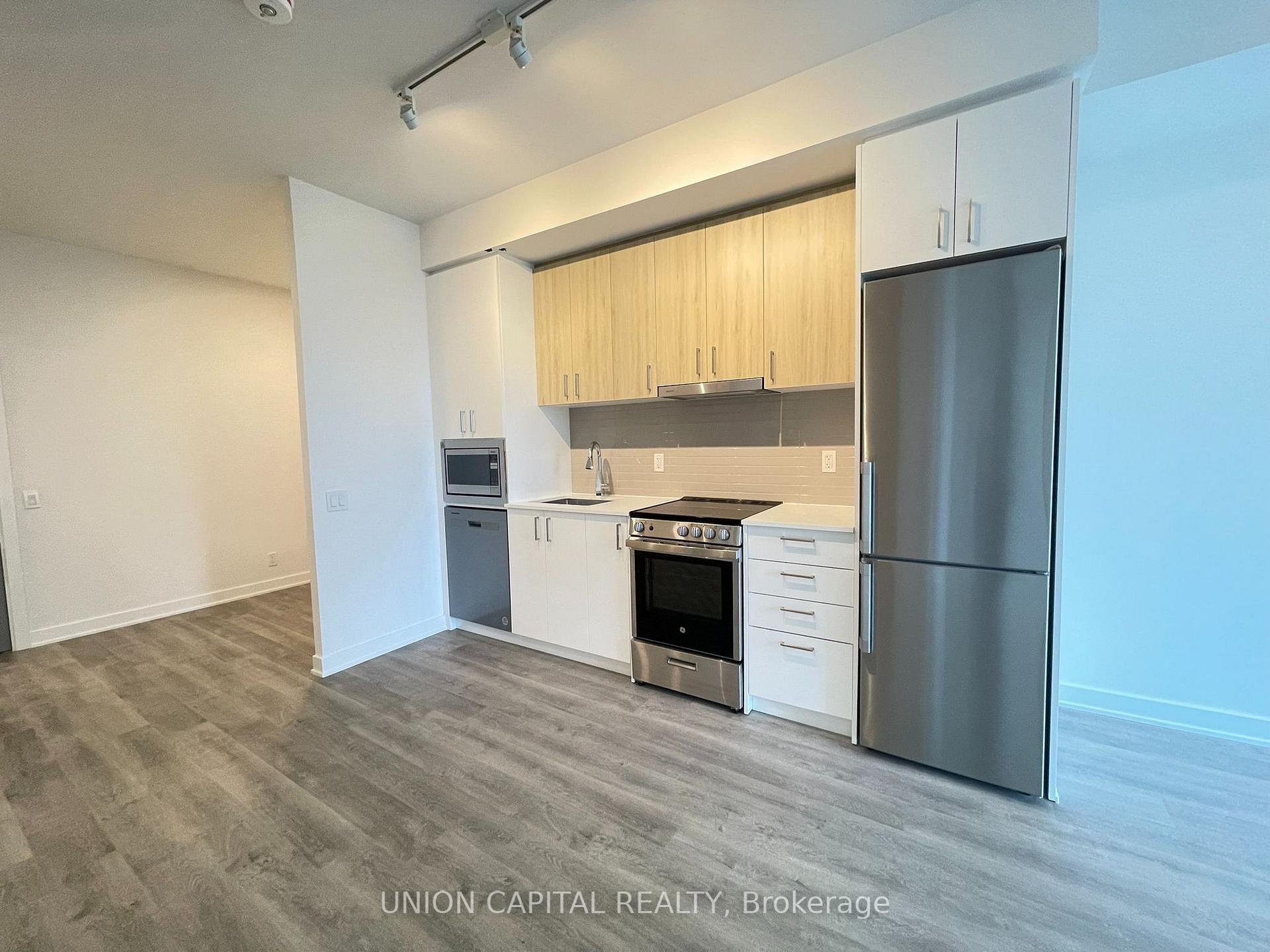 Photo 16 of Unit 1403, 50 Upper Mall Way, Vaughan, Brownridge — HOMEH