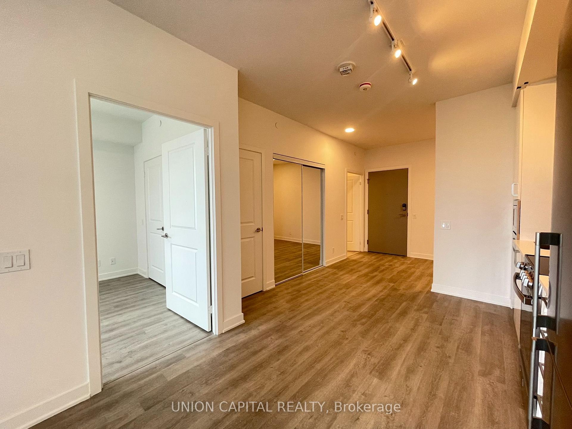 Photo 19 of Unit 1403, 50 Upper Mall Way, Vaughan, Brownridge — HOMEH