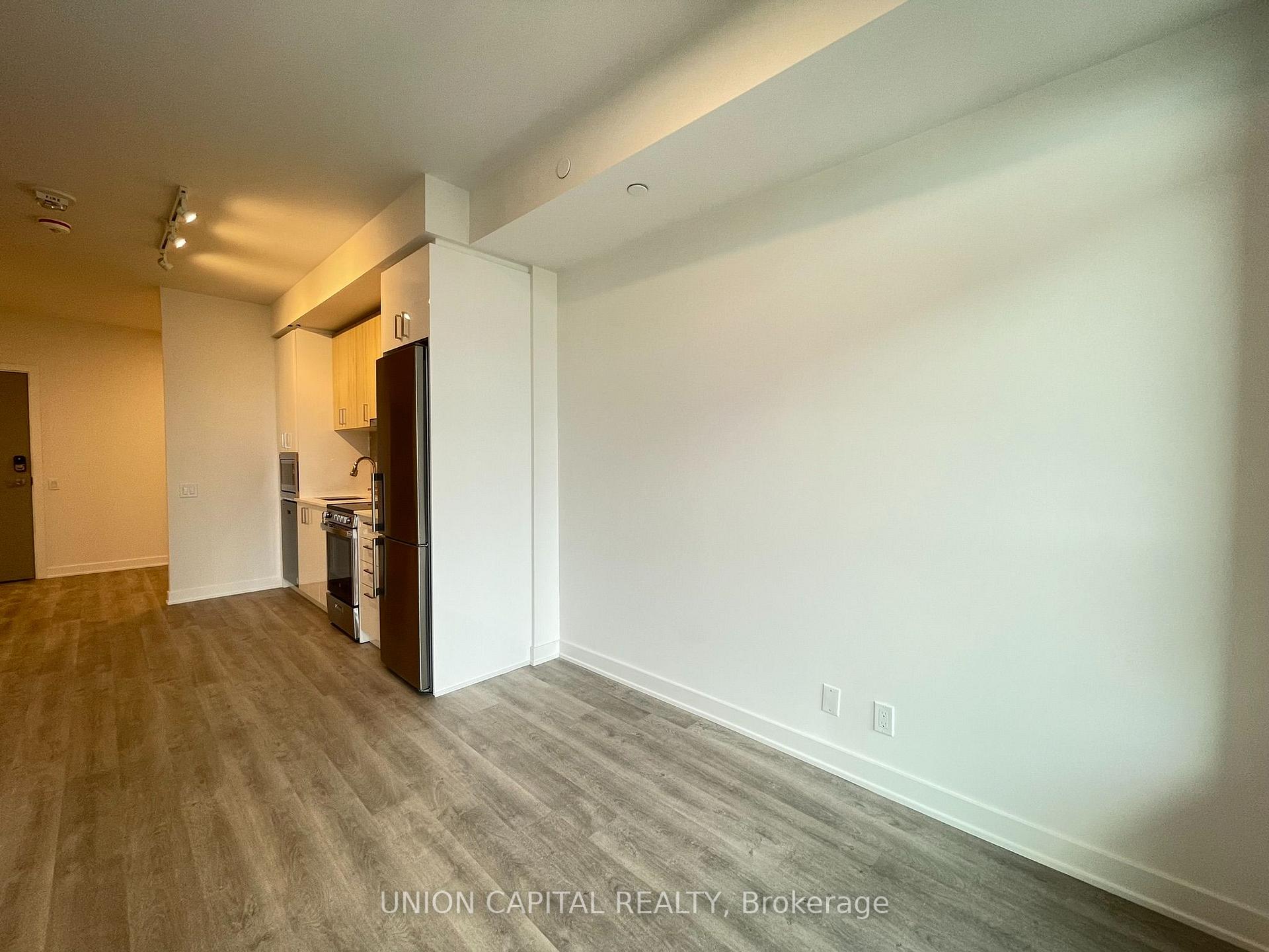 Photo 22 of Unit 1403, 50 Upper Mall Way, Vaughan, Brownridge — HOMEH