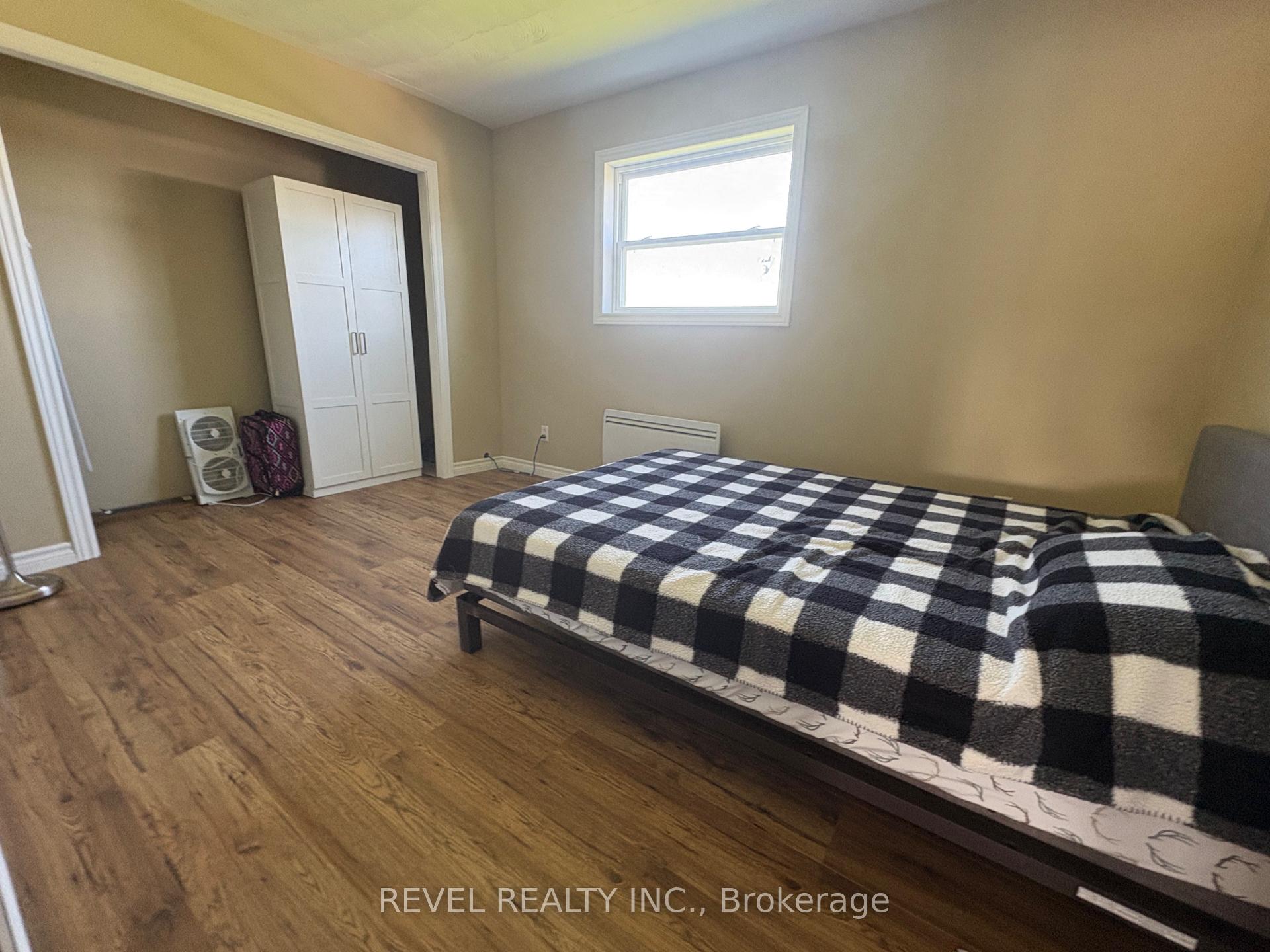Photo 12 of 585 Conc 6 & 7 Concession, Cochrane — HOMEH