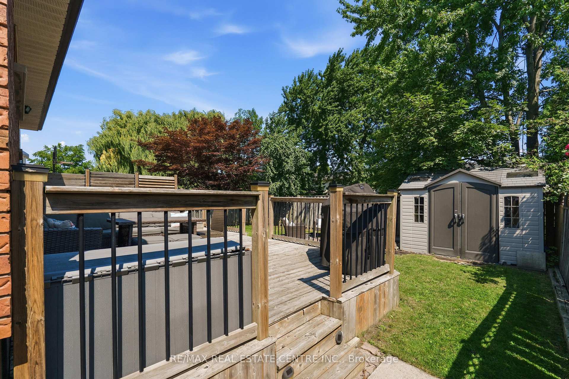 Photo 42 of 39 Trenholme Crescent, Hamilton, Trenholme — HOMEH